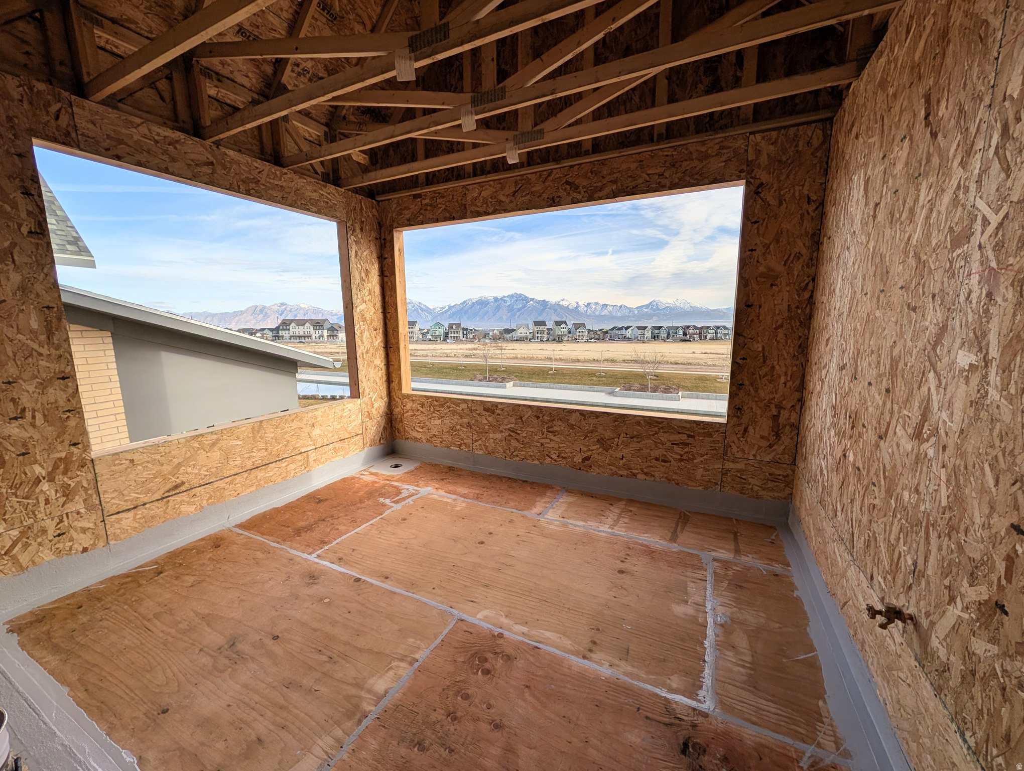 DAYBREAK - Residential Income