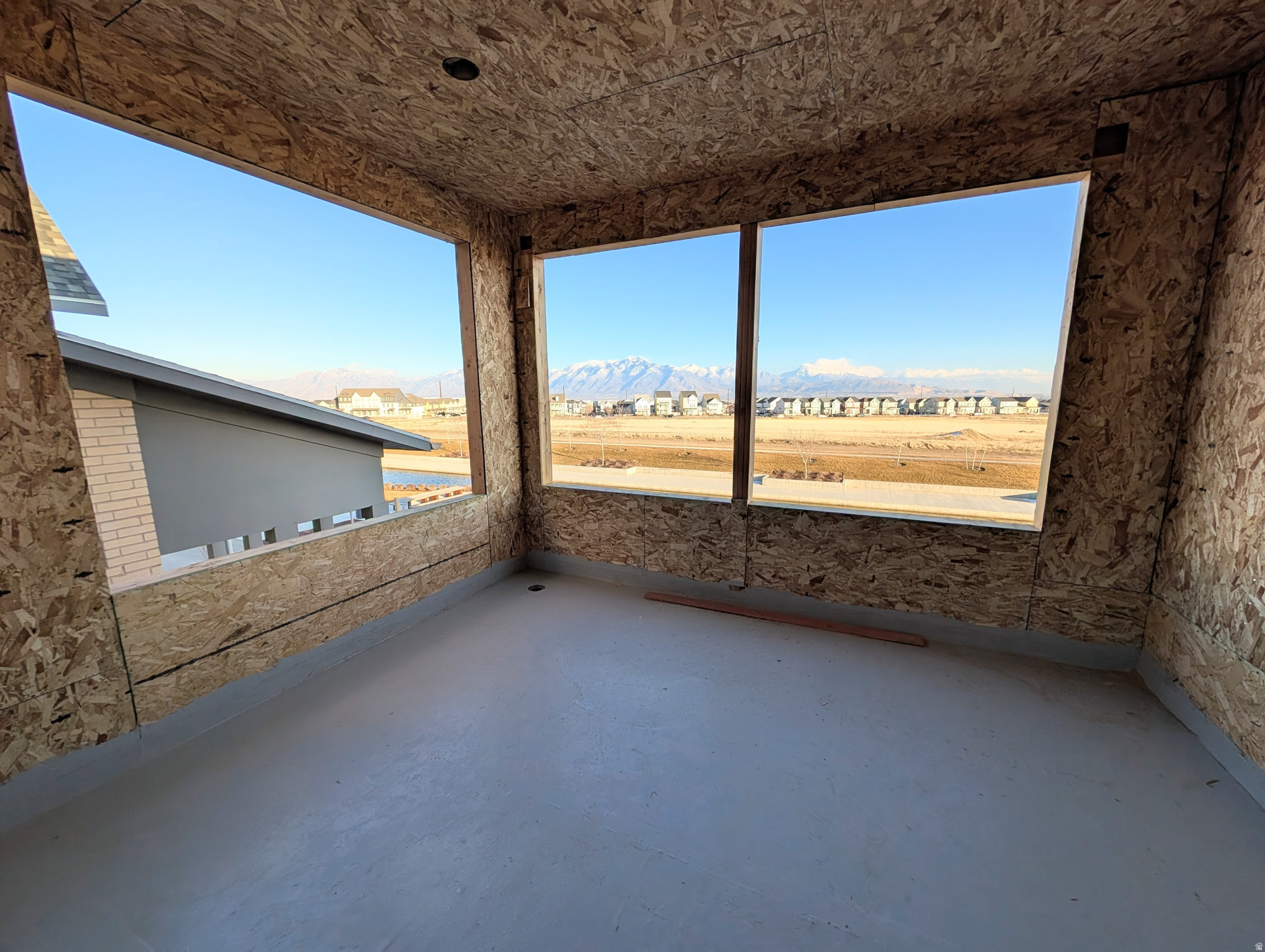 DAYBREAK - Residential Income