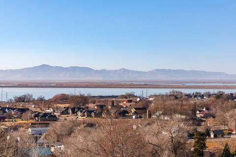 Tiny photo for 405 S 200 E #4, Willard, UT 84340 (MLS # 2135755)