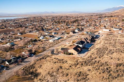 Tiny photo for 405 S 200 E #4, Willard, UT 84340 (MLS # 2135755)