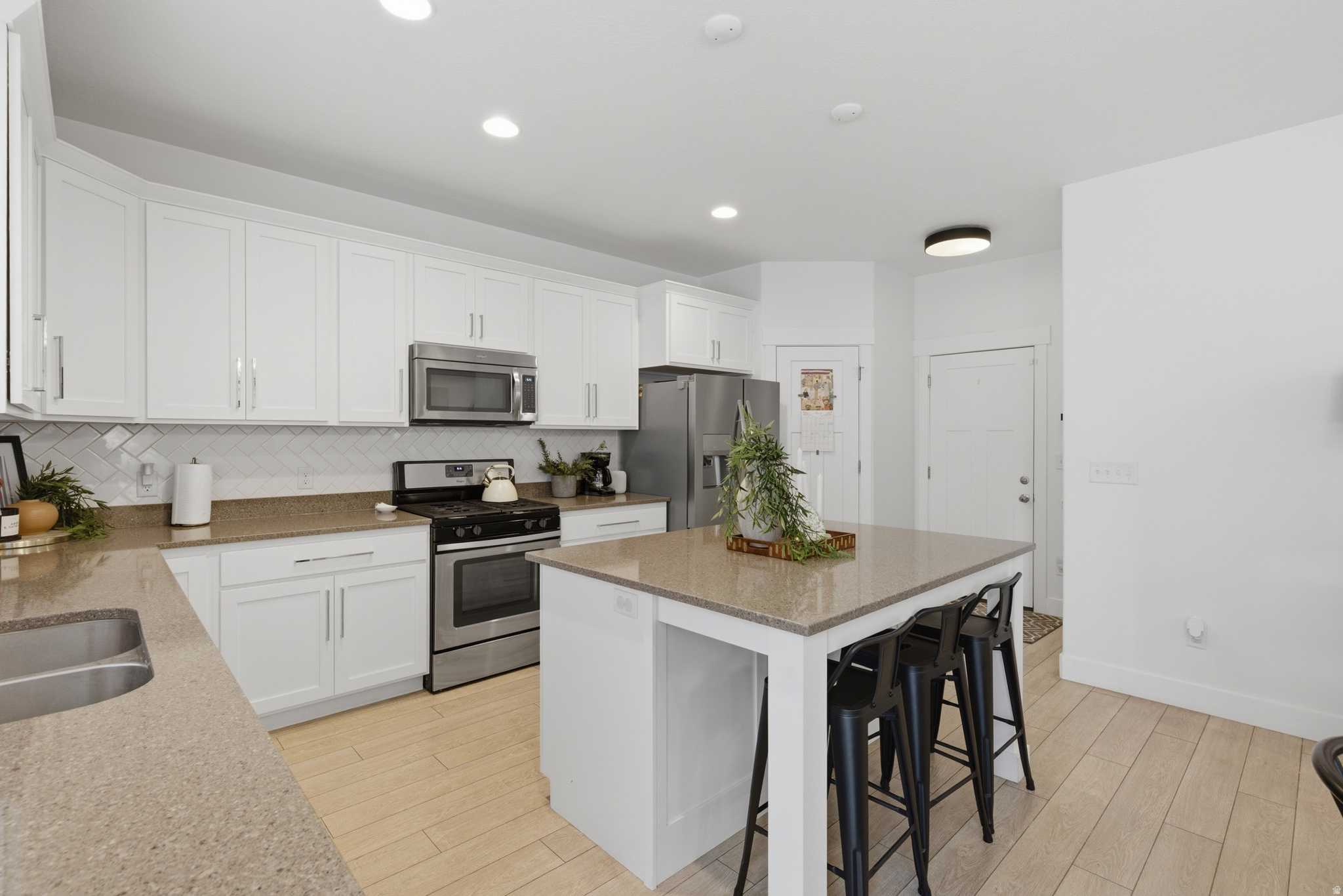 MOUNTAIN HEIGHTS AT ROSECREST - Residential