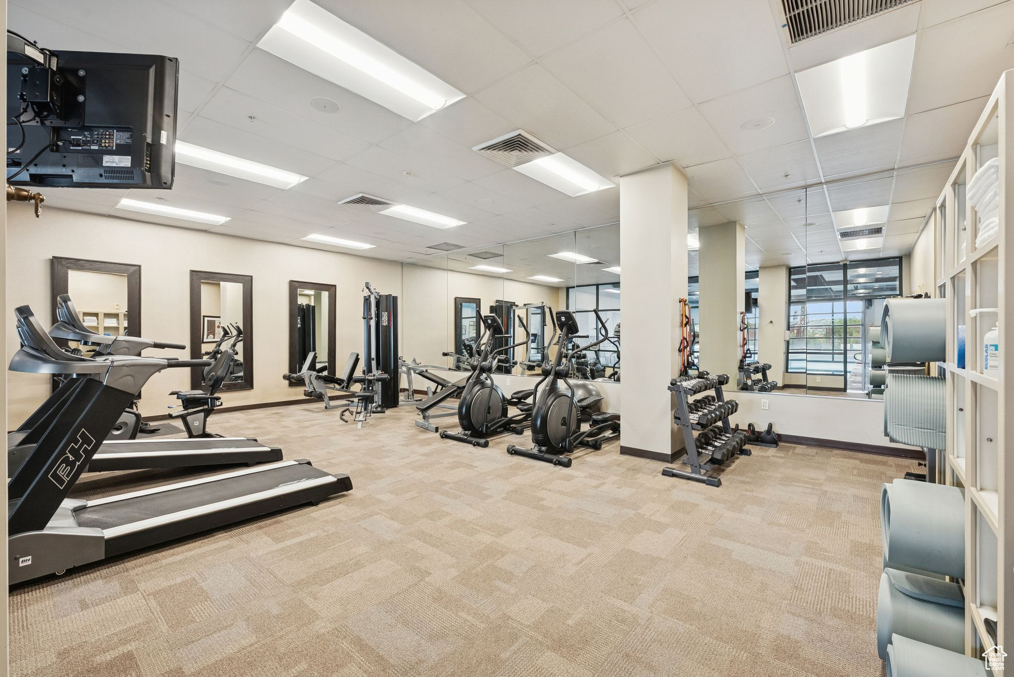 NEWPARK CODOMINIUMS - Residential