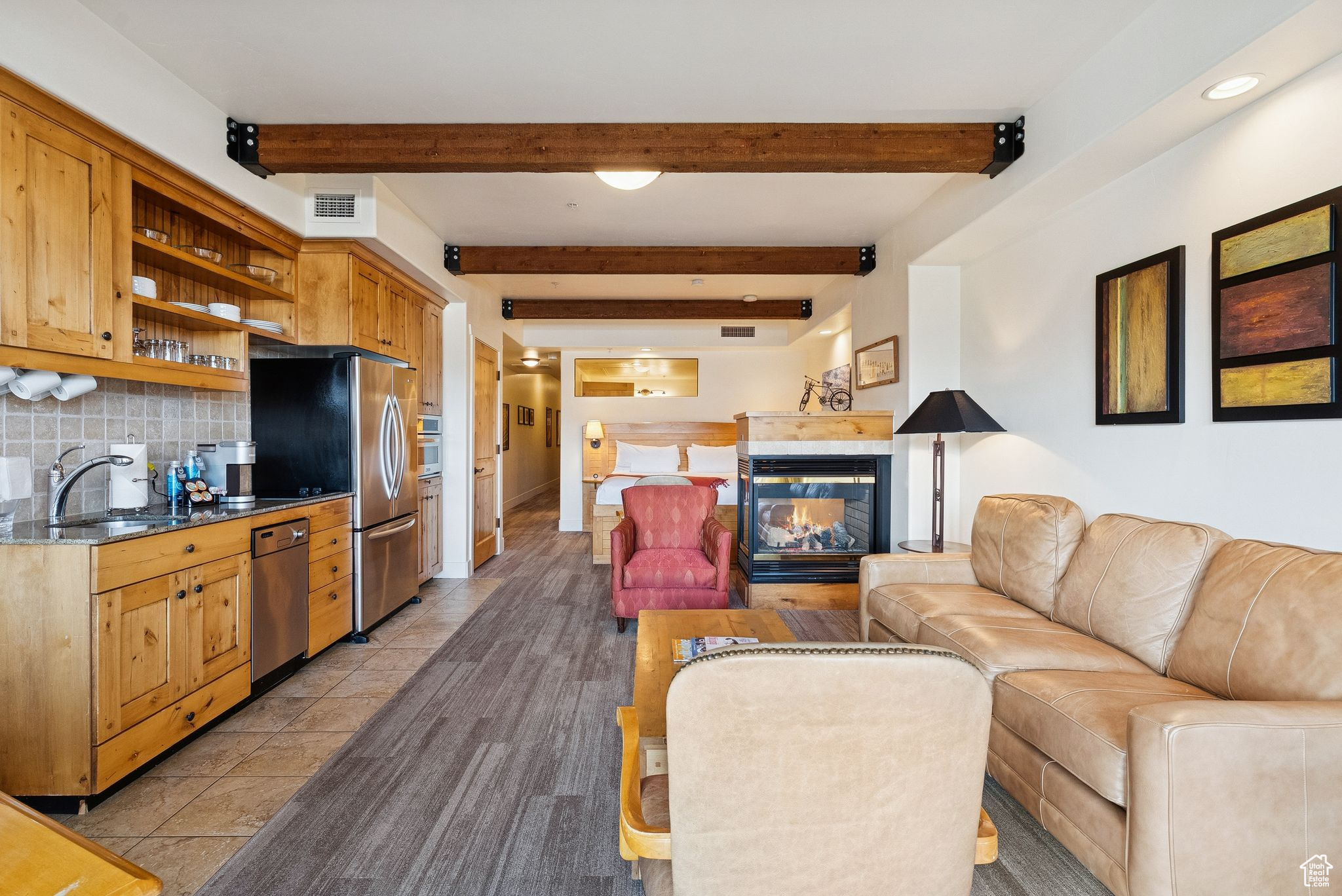 NEWPARK CODOMINIUMS - Residential