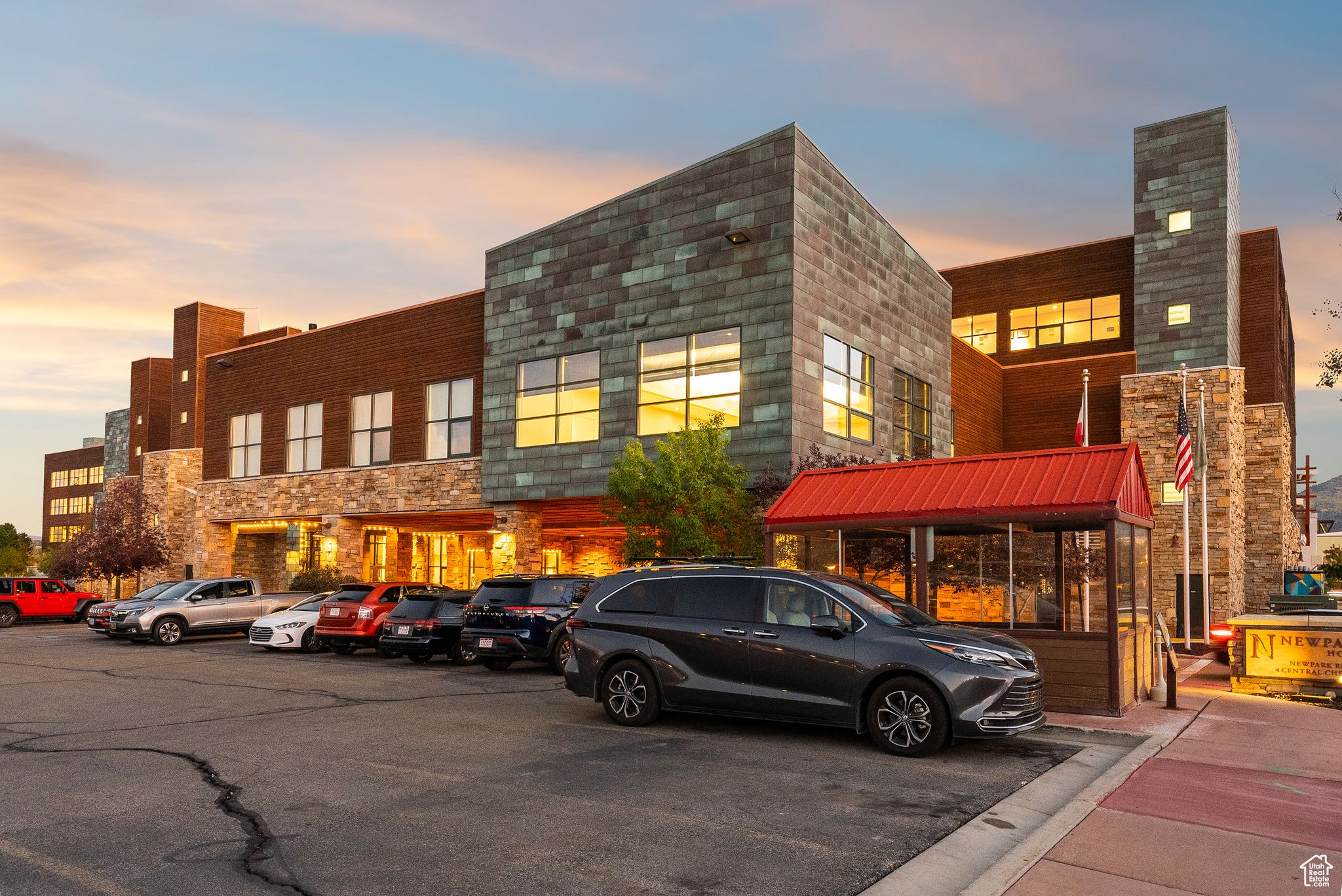 NEWPARK CODOMINIUMS - Residential