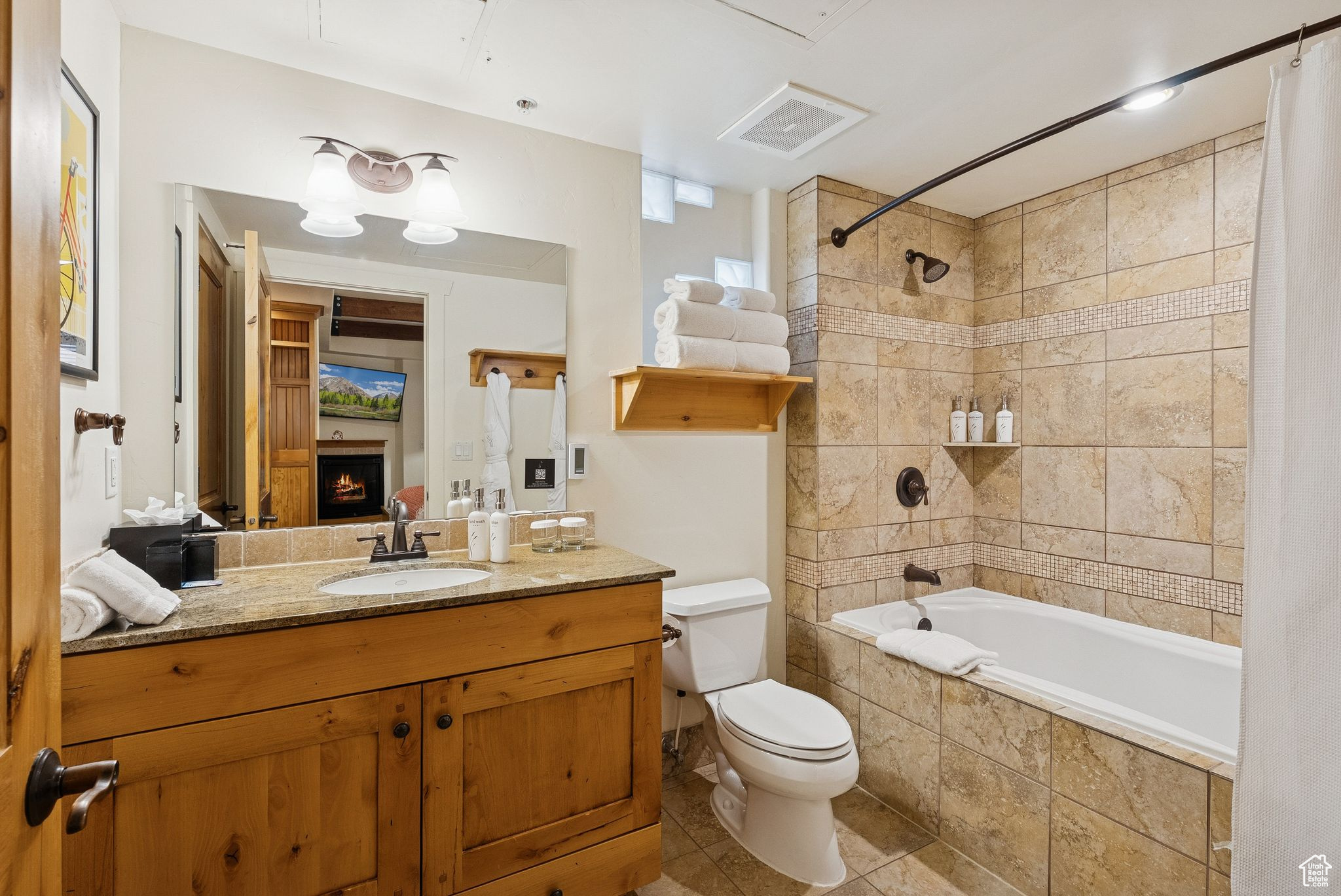 NEWPARK CODOMINIUMS - Residential
