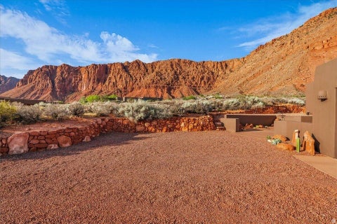 Tiny photo for 423 W TAMAN CT, Ivins, UT 84738 (MLS # 2169768)