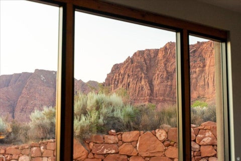Tiny photo for 423 W TAMAN CT, Ivins, UT 84738 (MLS # 2169768)