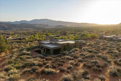 Tiny photo for 423 W TAMAN CT, Ivins, UT 84738 (MLS # 2169768)