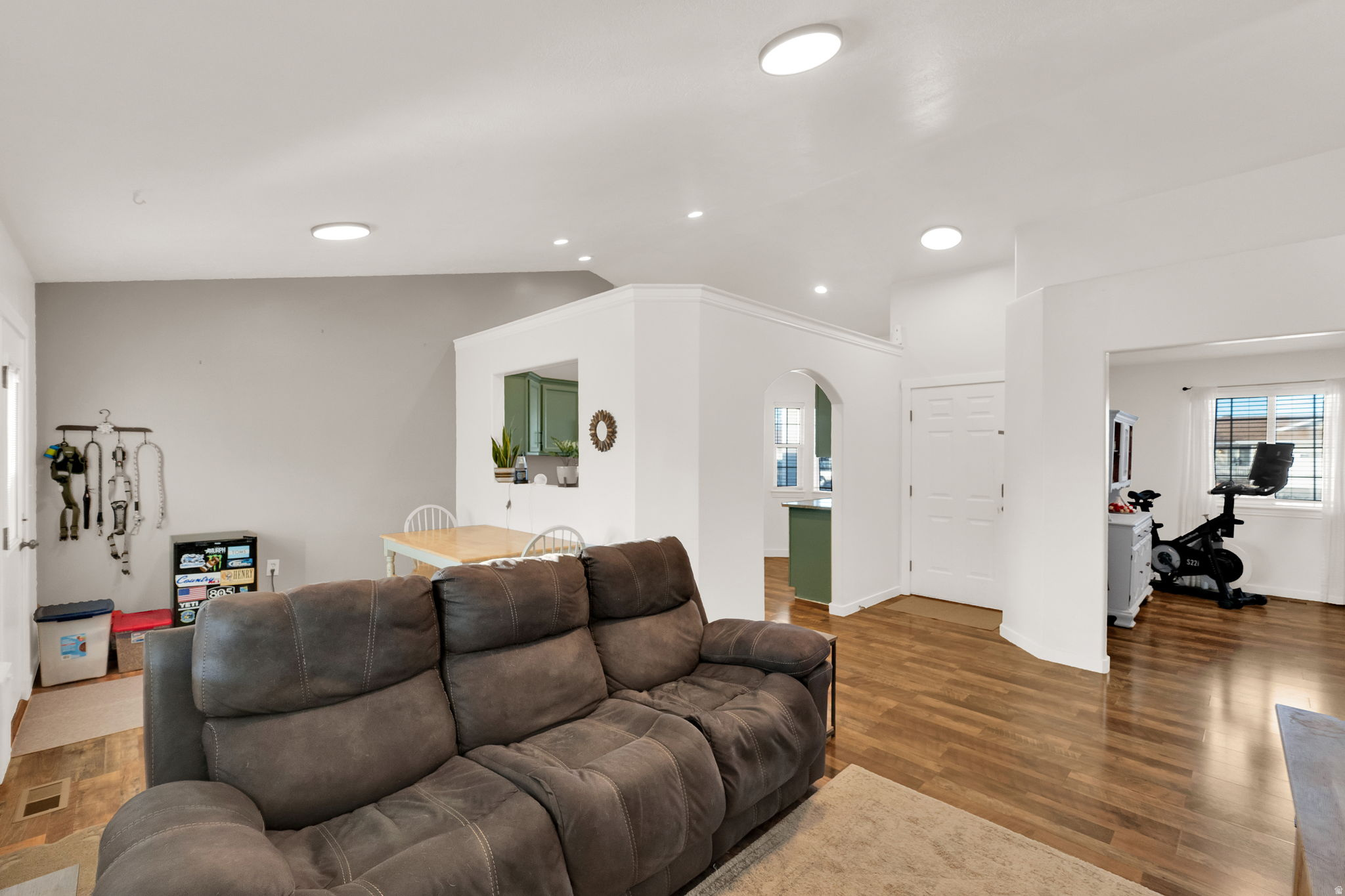 MEADOW CREEK VILLAGE - Residential