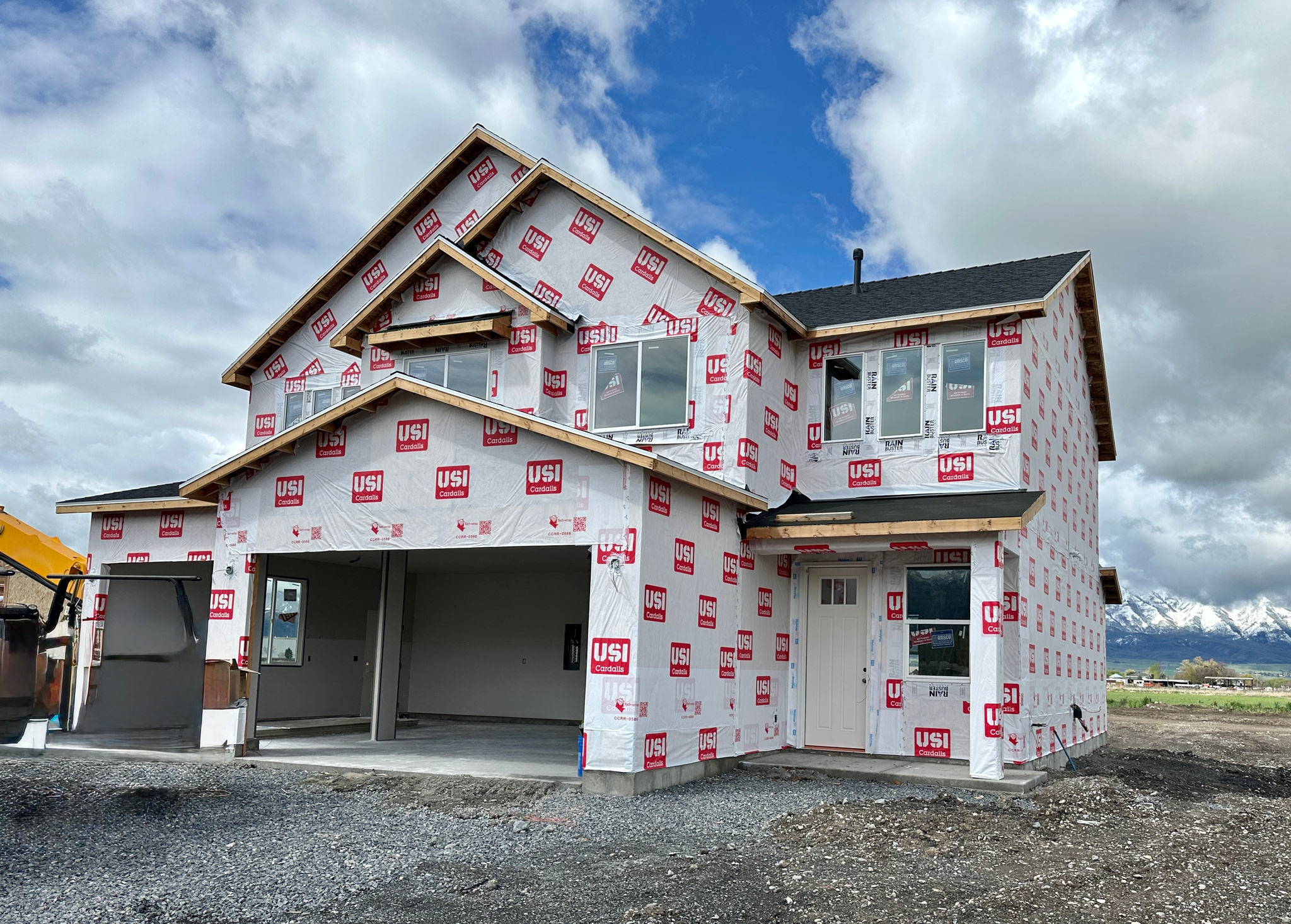 HERITAGE PARKWAY - Residential