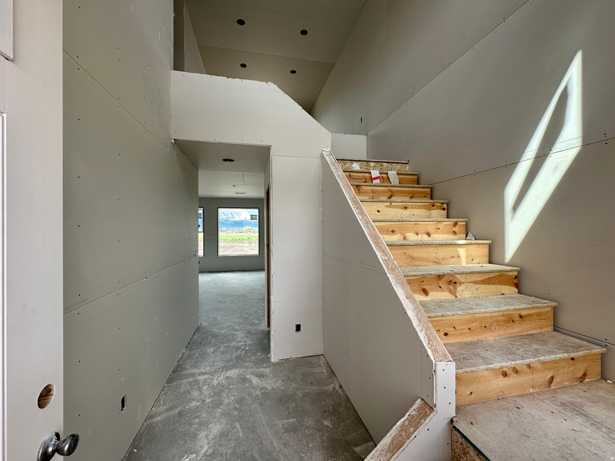 HERITAGE PARKWAY - Residential