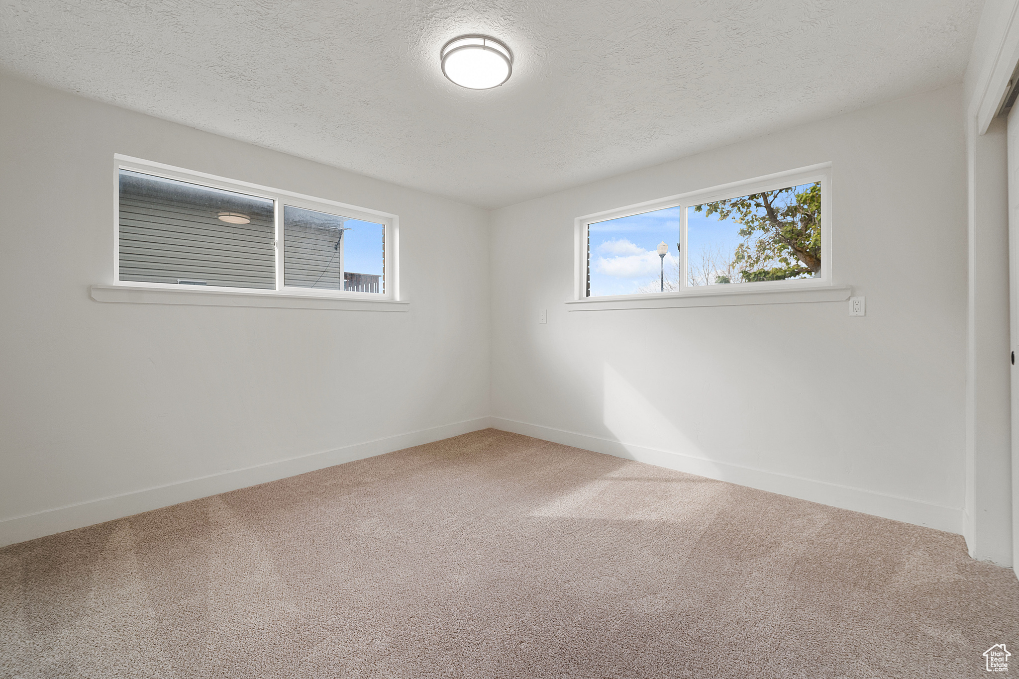 WHITE CITY - Residential