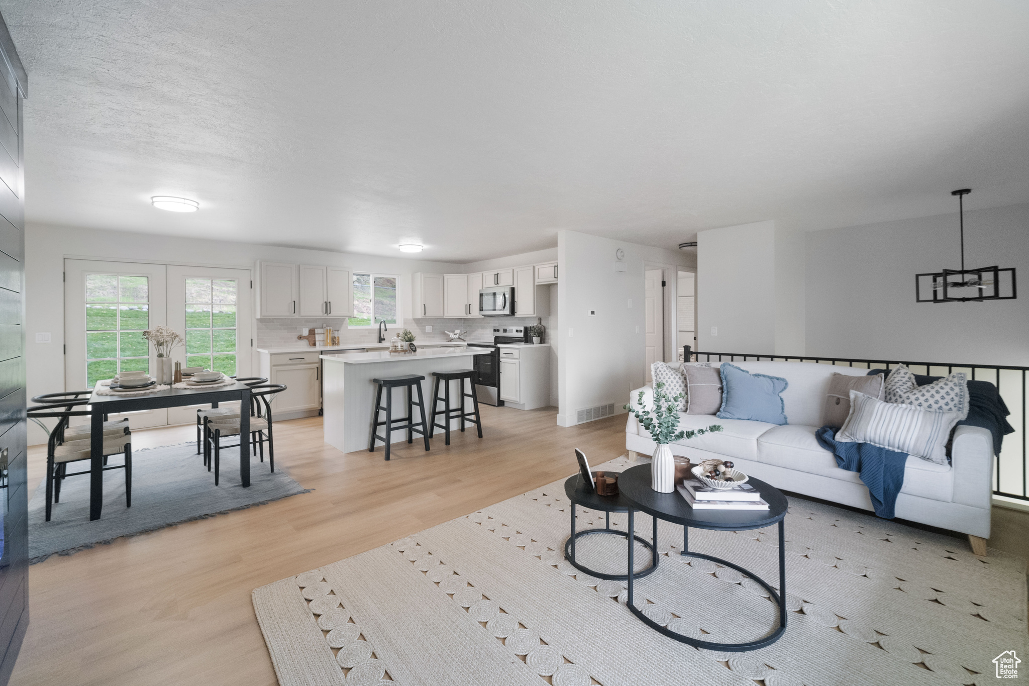 WHITE CITY - Residential