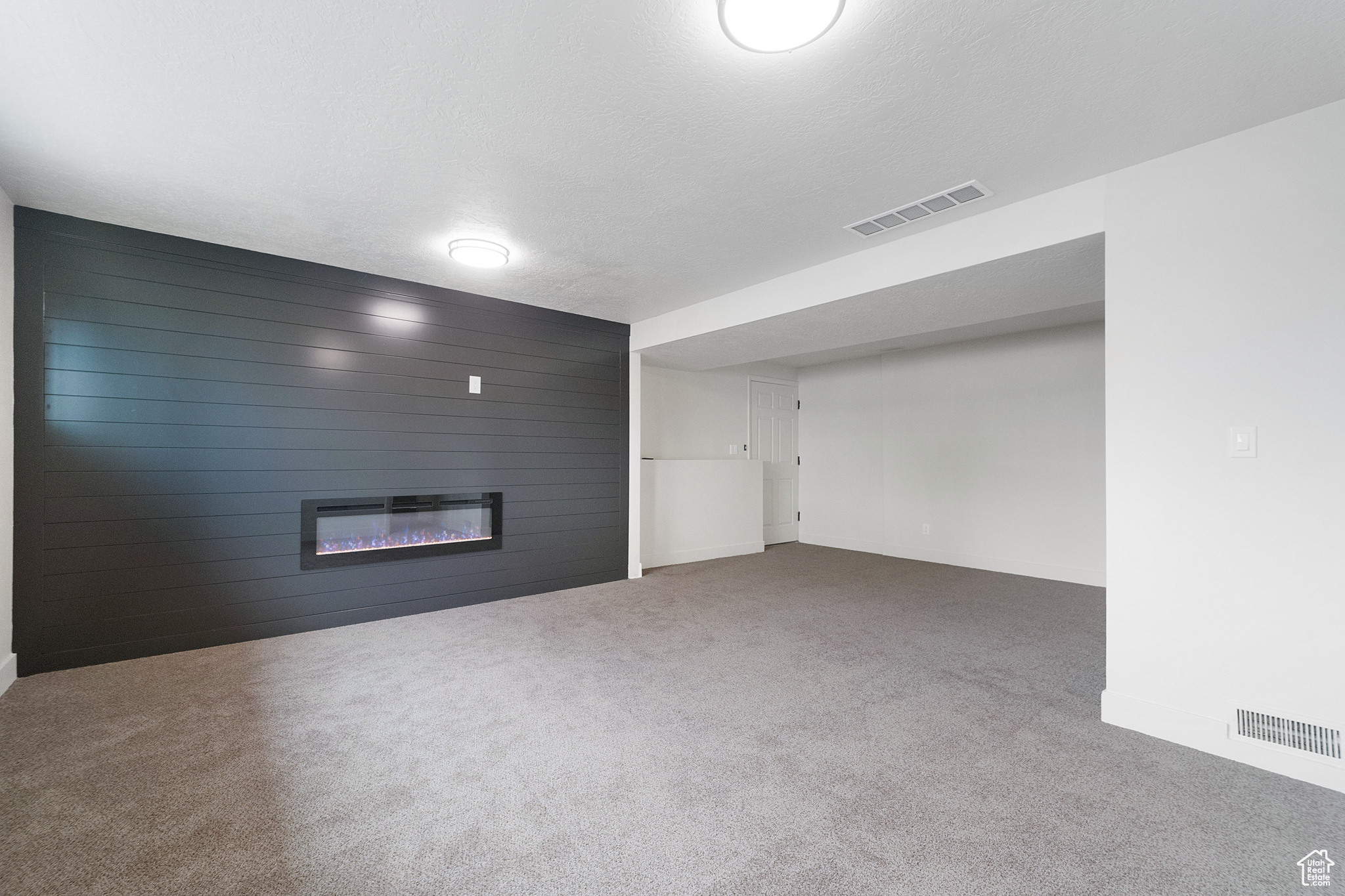 WHITE CITY - Residential