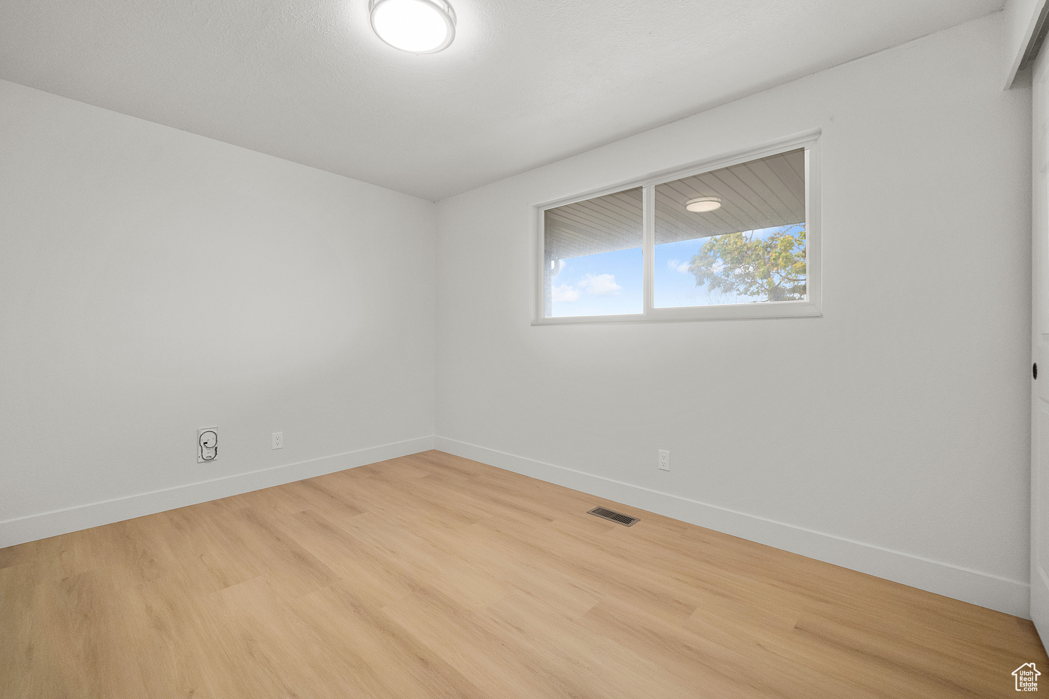 WHITE CITY - Residential