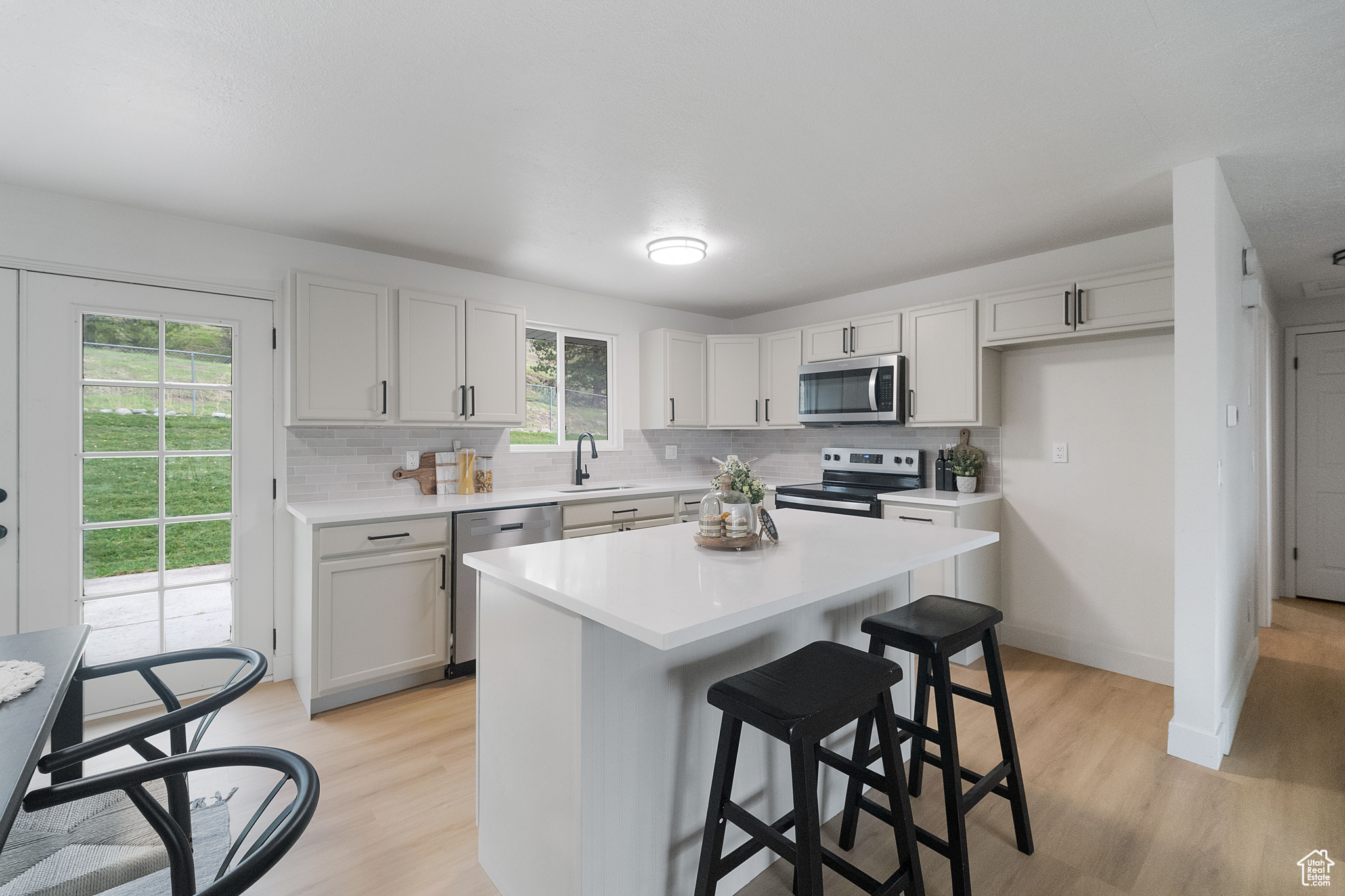 WHITE CITY - Residential