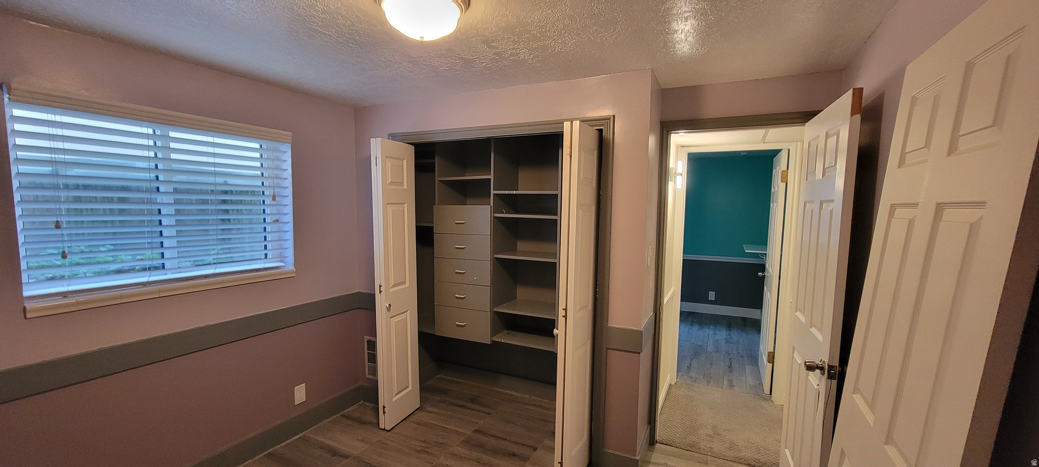 COUNTRY ESTA - Residential