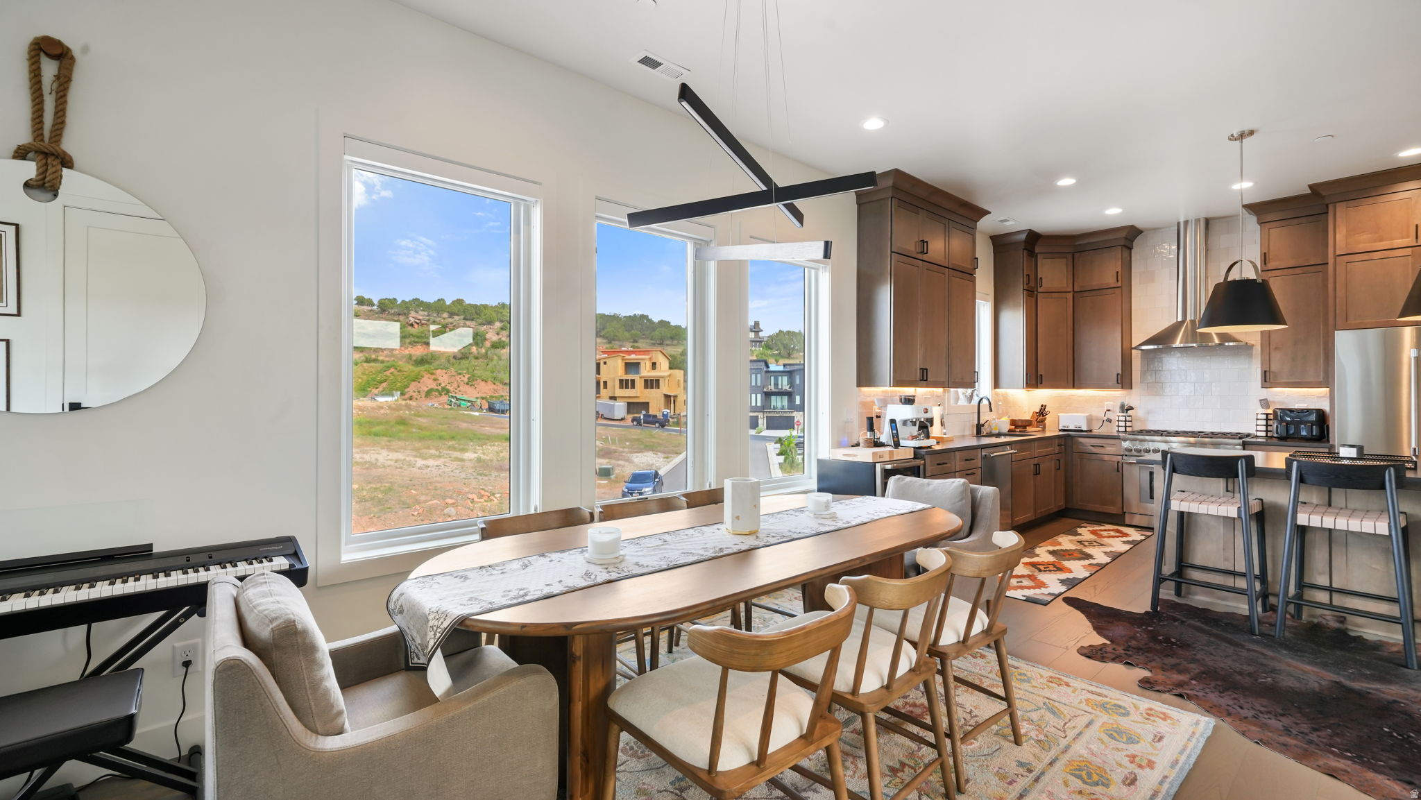 RED LEDGES - Residential