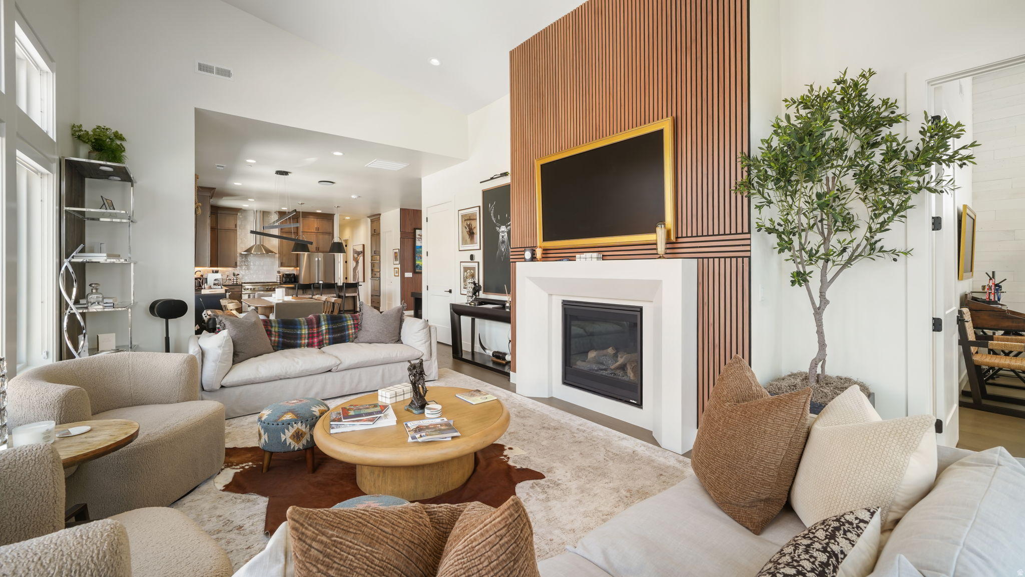 RED LEDGES - Residential