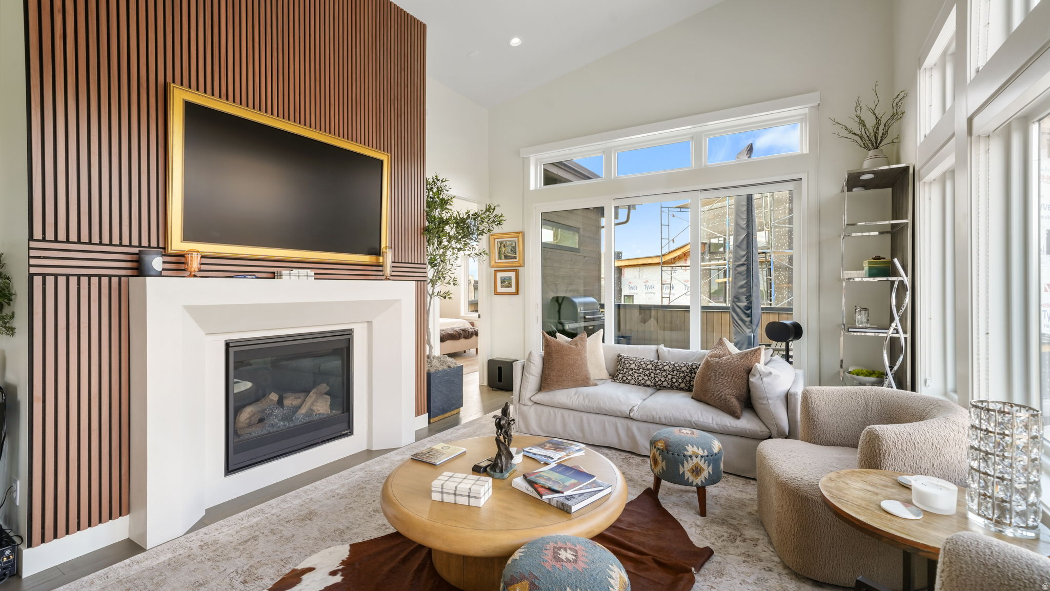 RED LEDGES - Residential