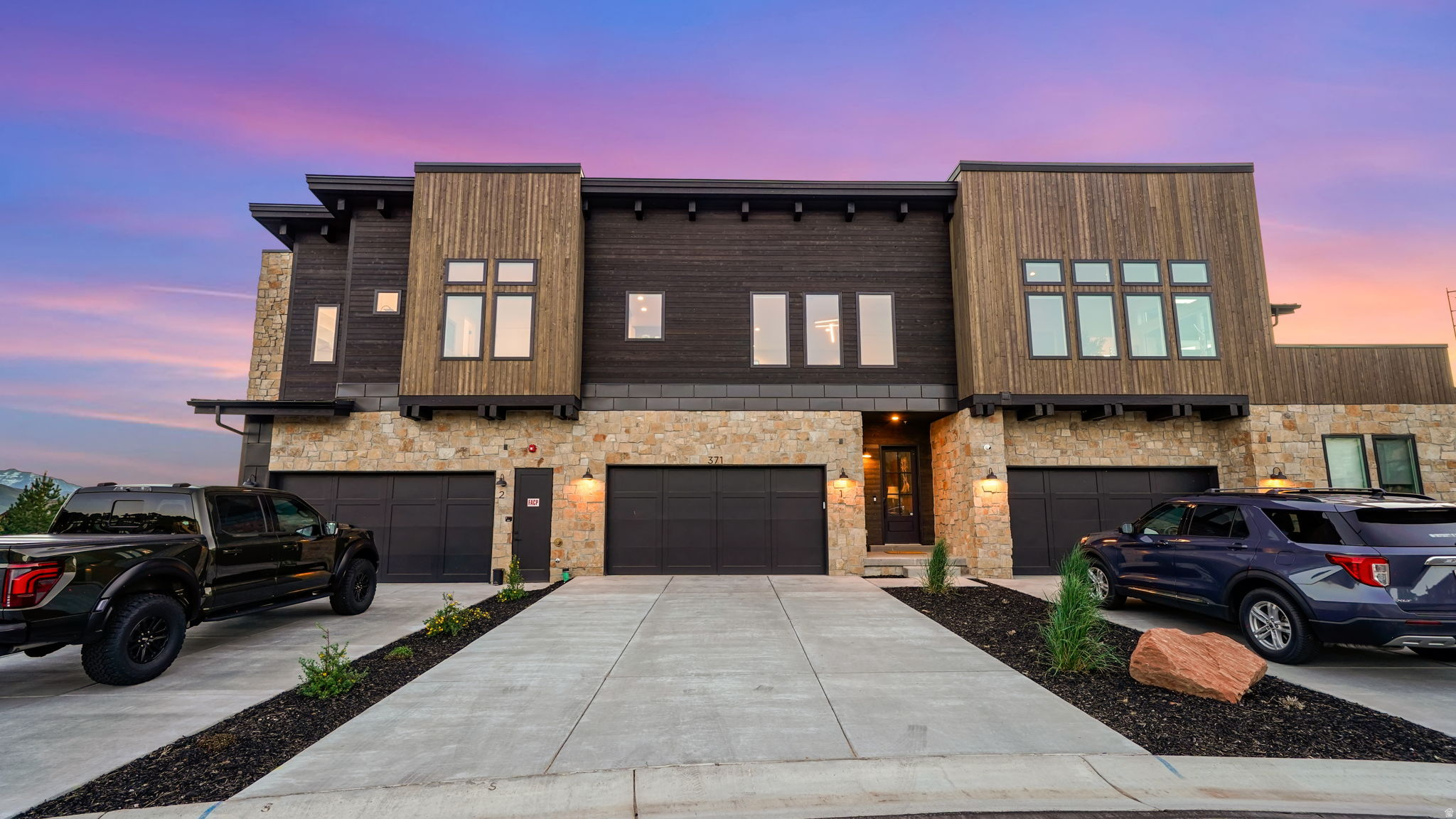 RED LEDGES - Residential