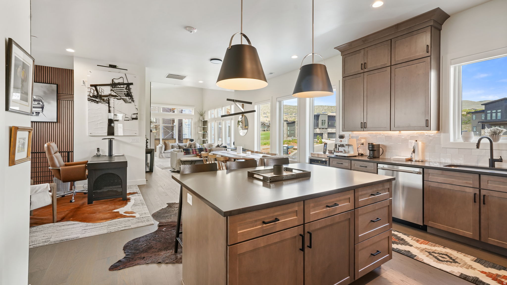 RED LEDGES - Residential