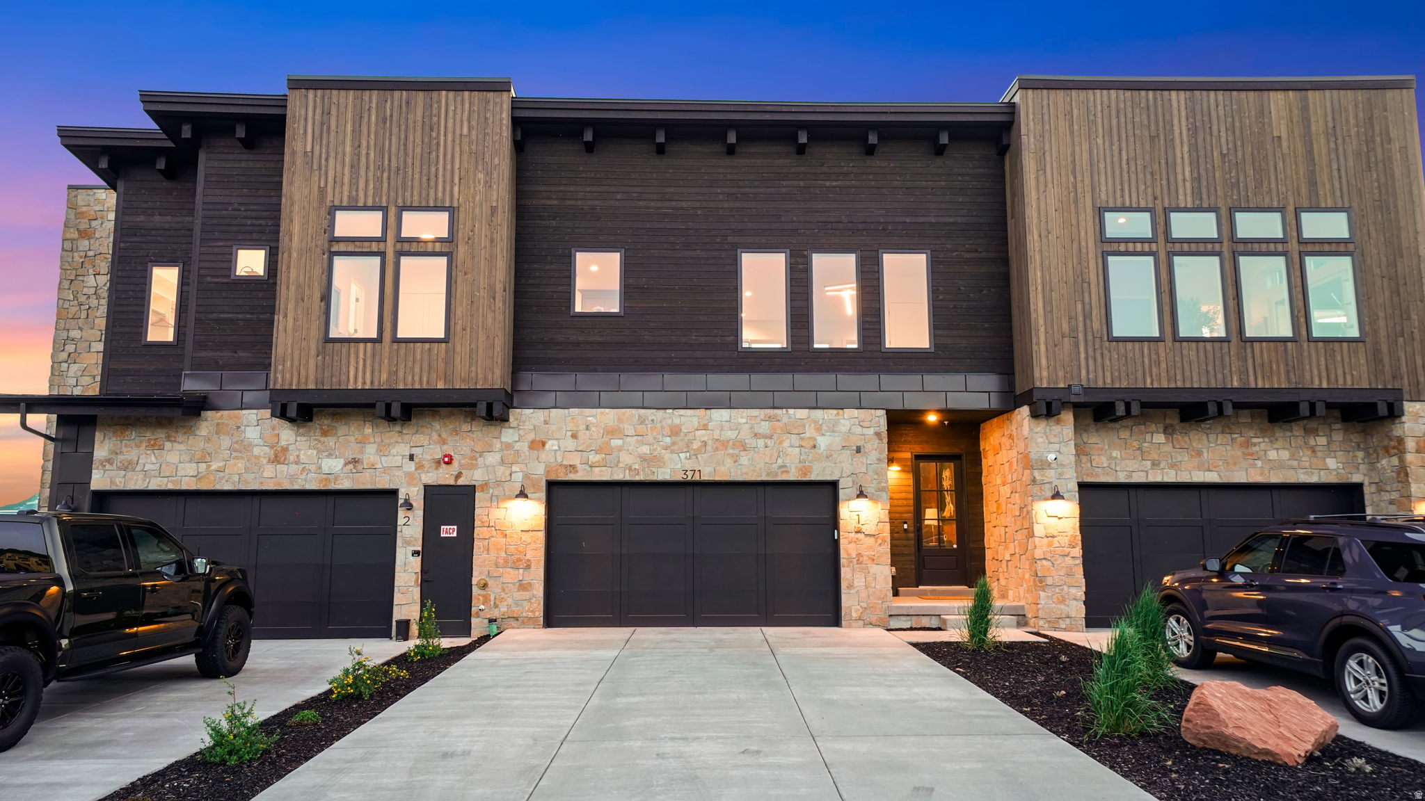 RED LEDGES - Residential