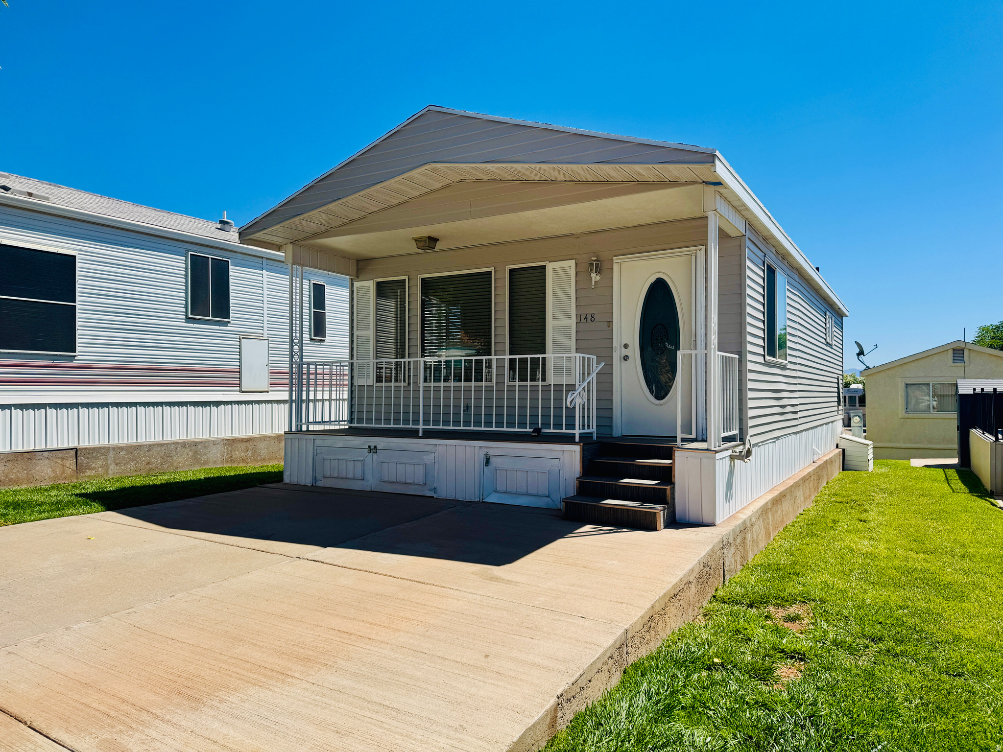 CANYON BREEZE RV RESORT - Residential