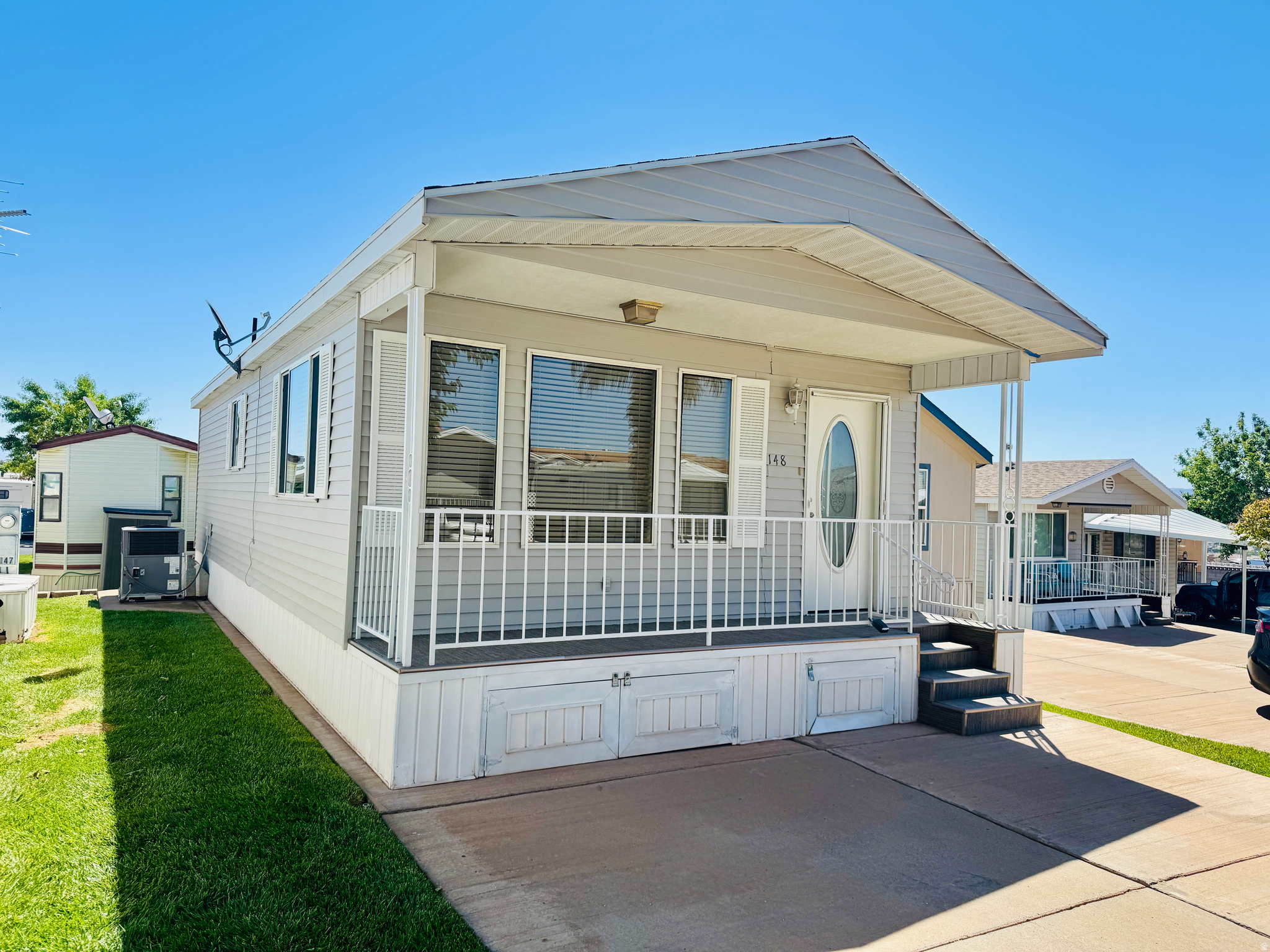 CANYON BREEZE RV RESORT - Residential