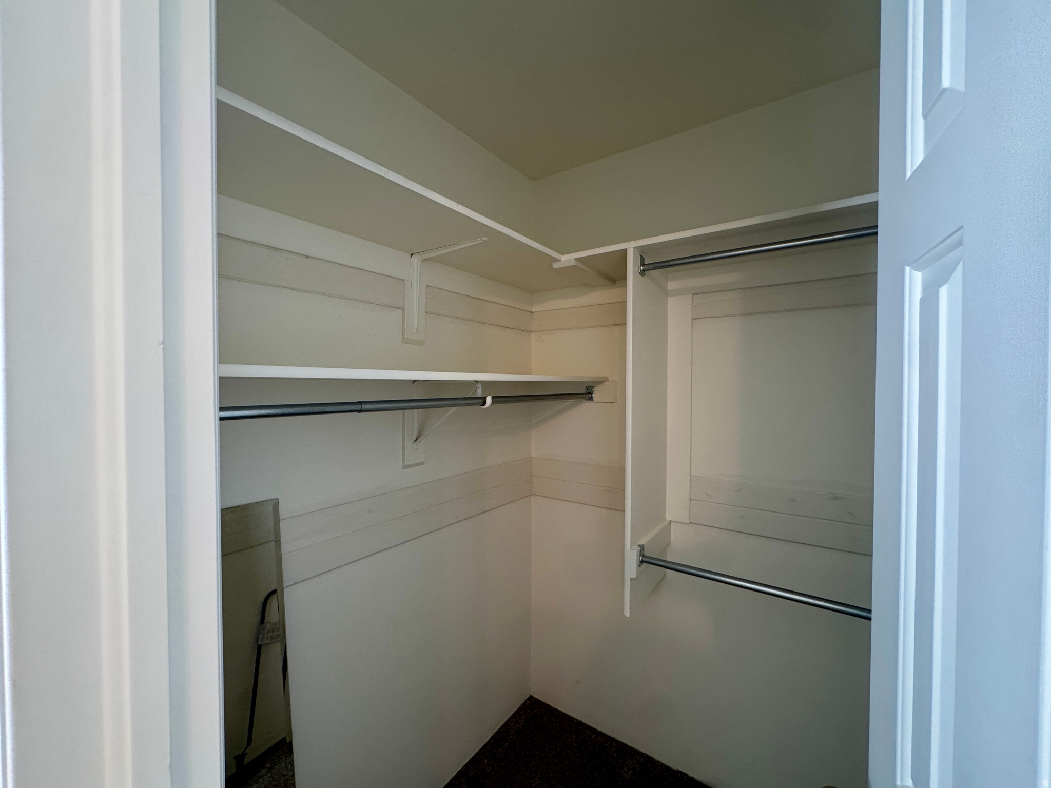 CANYON BREEZE RV RESORT - Residential