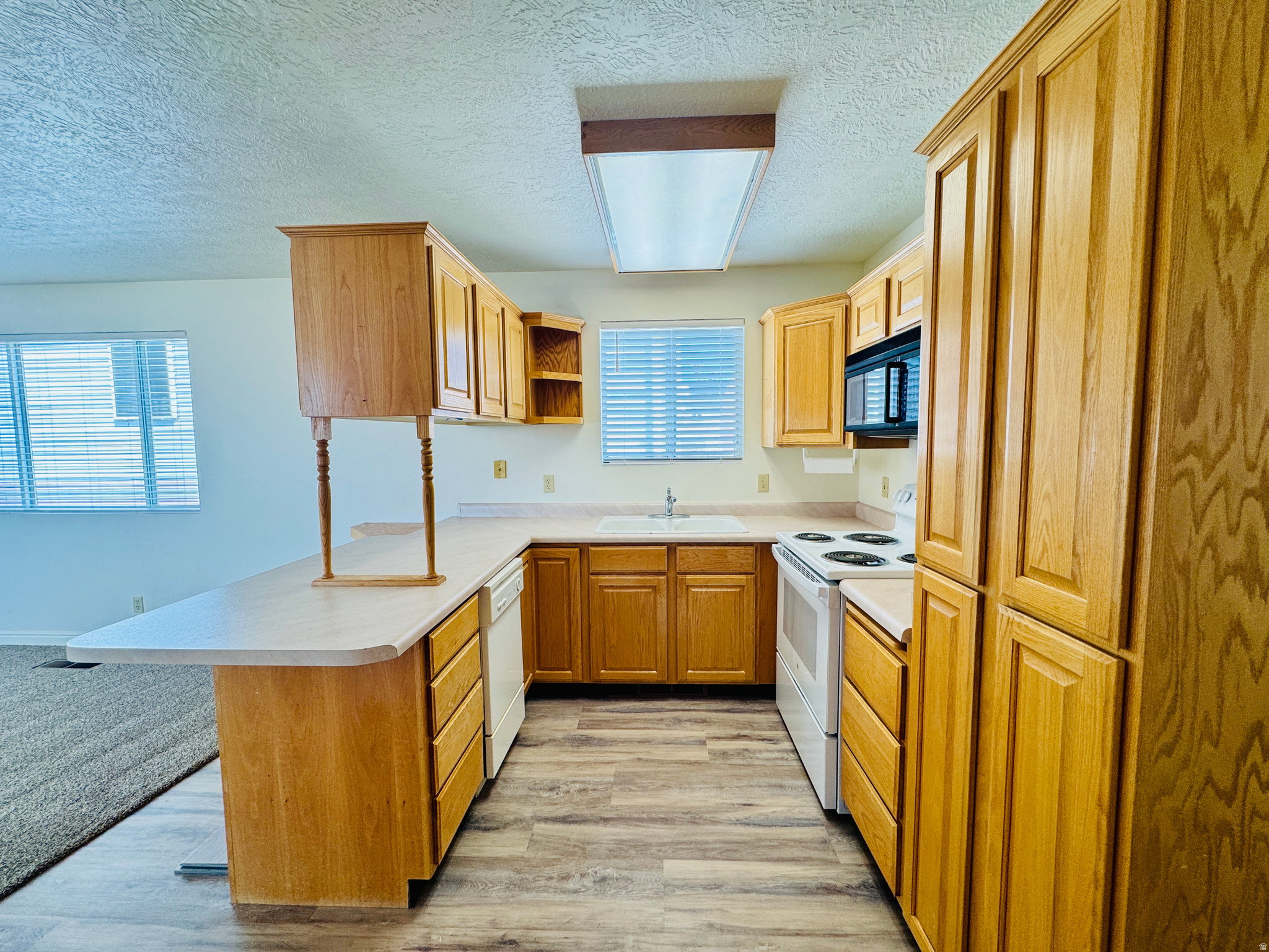 CANYON BREEZE RV RESORT - Residential