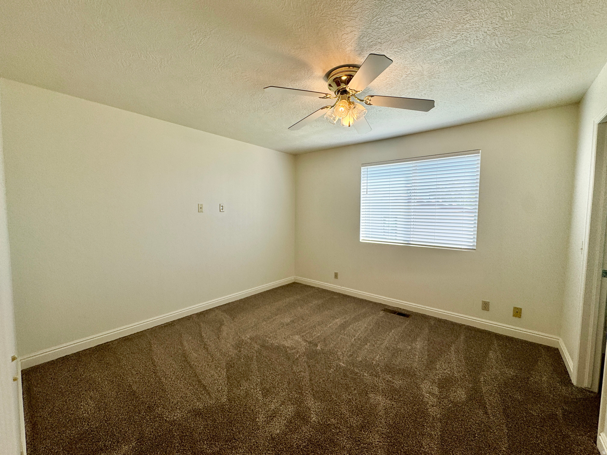CANYON BREEZE RV RESORT - Residential
