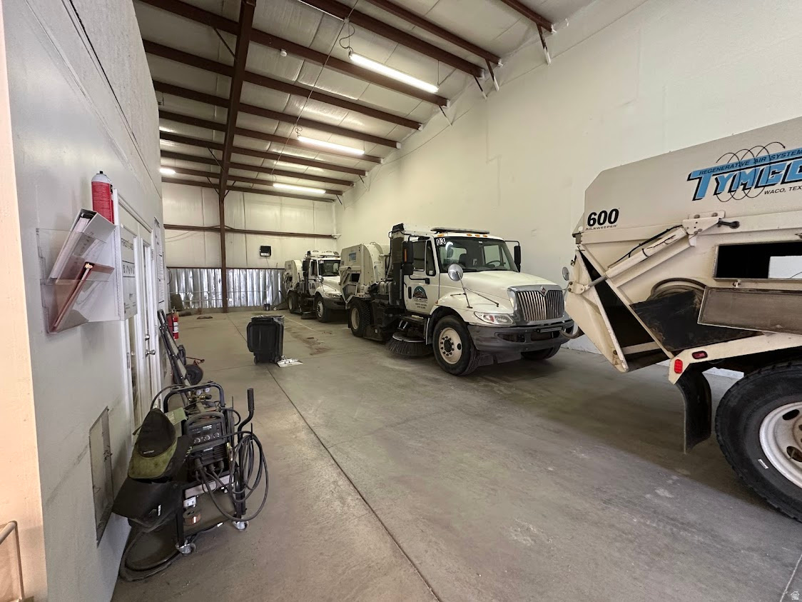 UNIT 2, P G BUSINESS PARK II SUBDV. - Commercial Sale