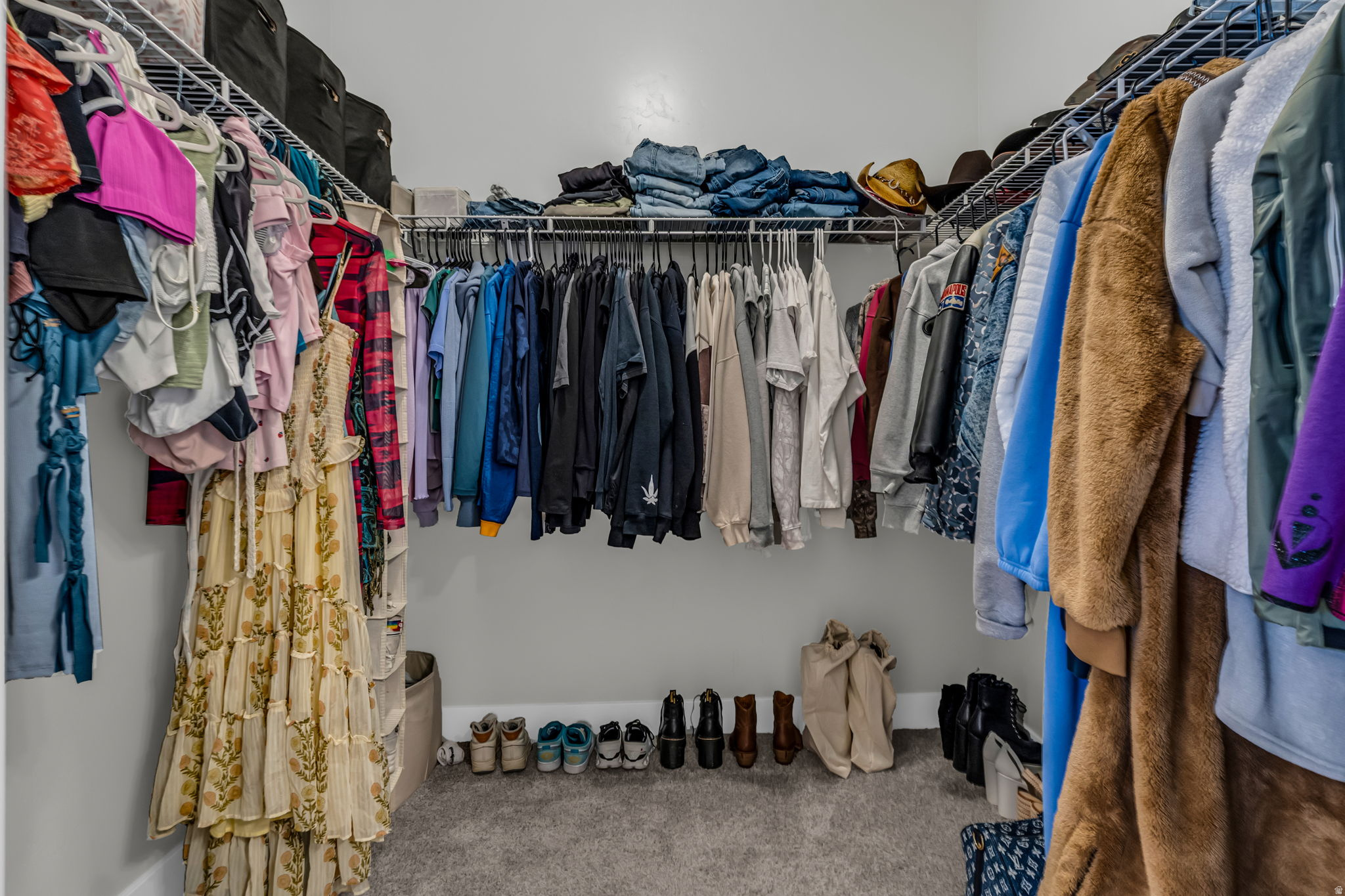 EAGLE VIEW - Residential