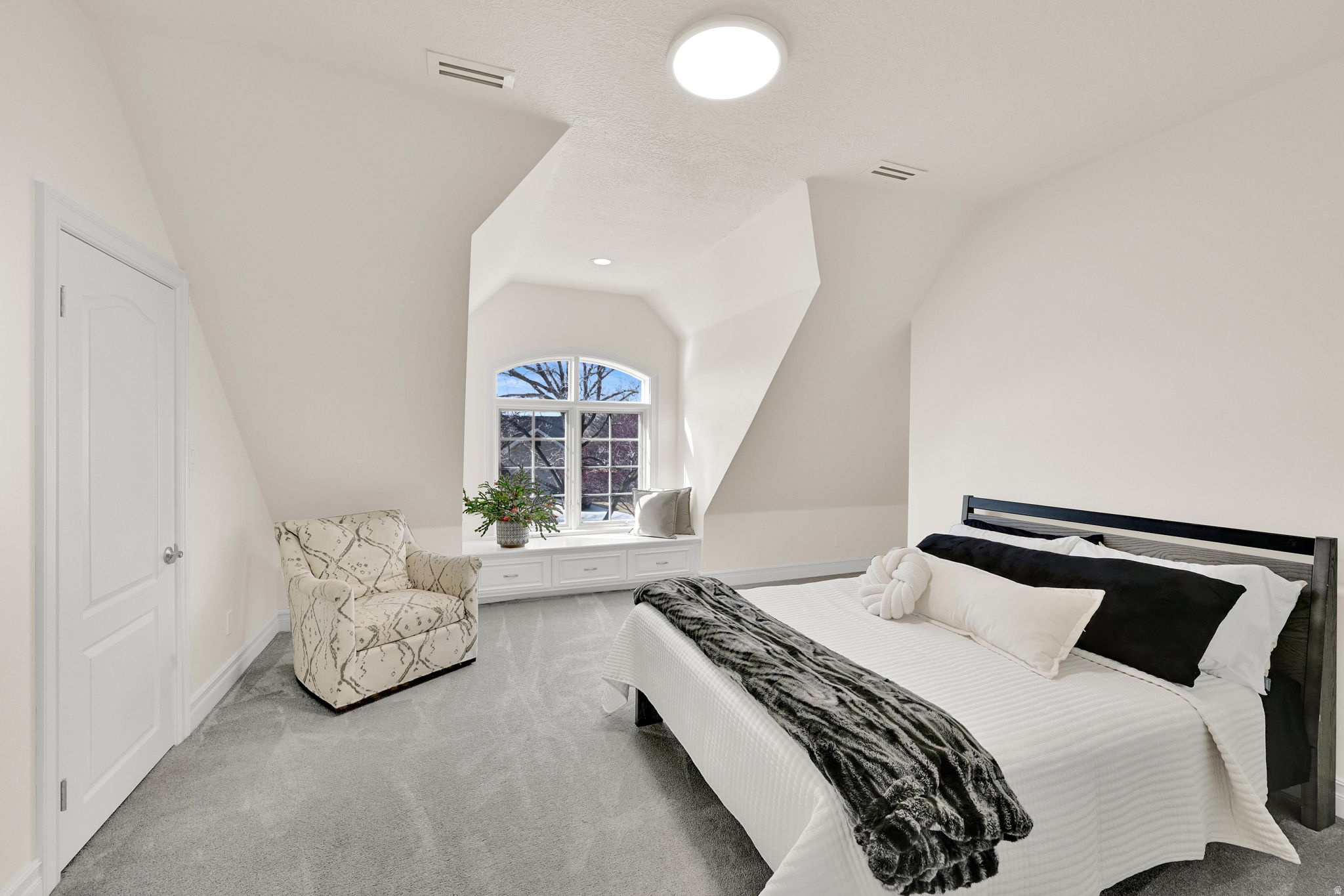 BELLA VISTA HEIGHTS - Residential