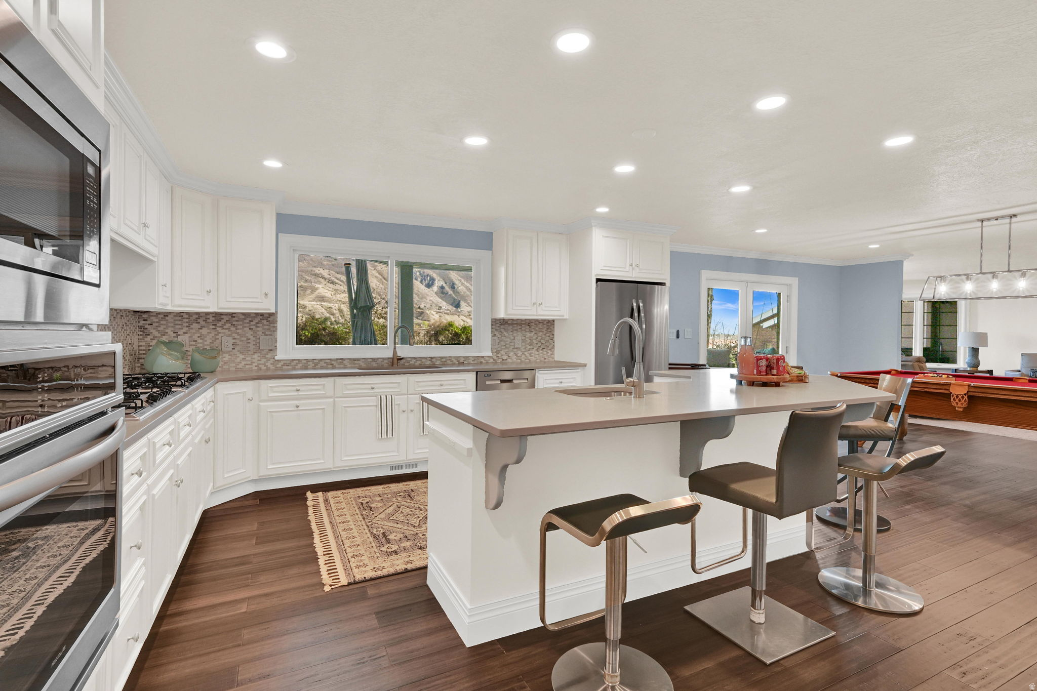 BELLA VISTA HEIGHTS - Residential