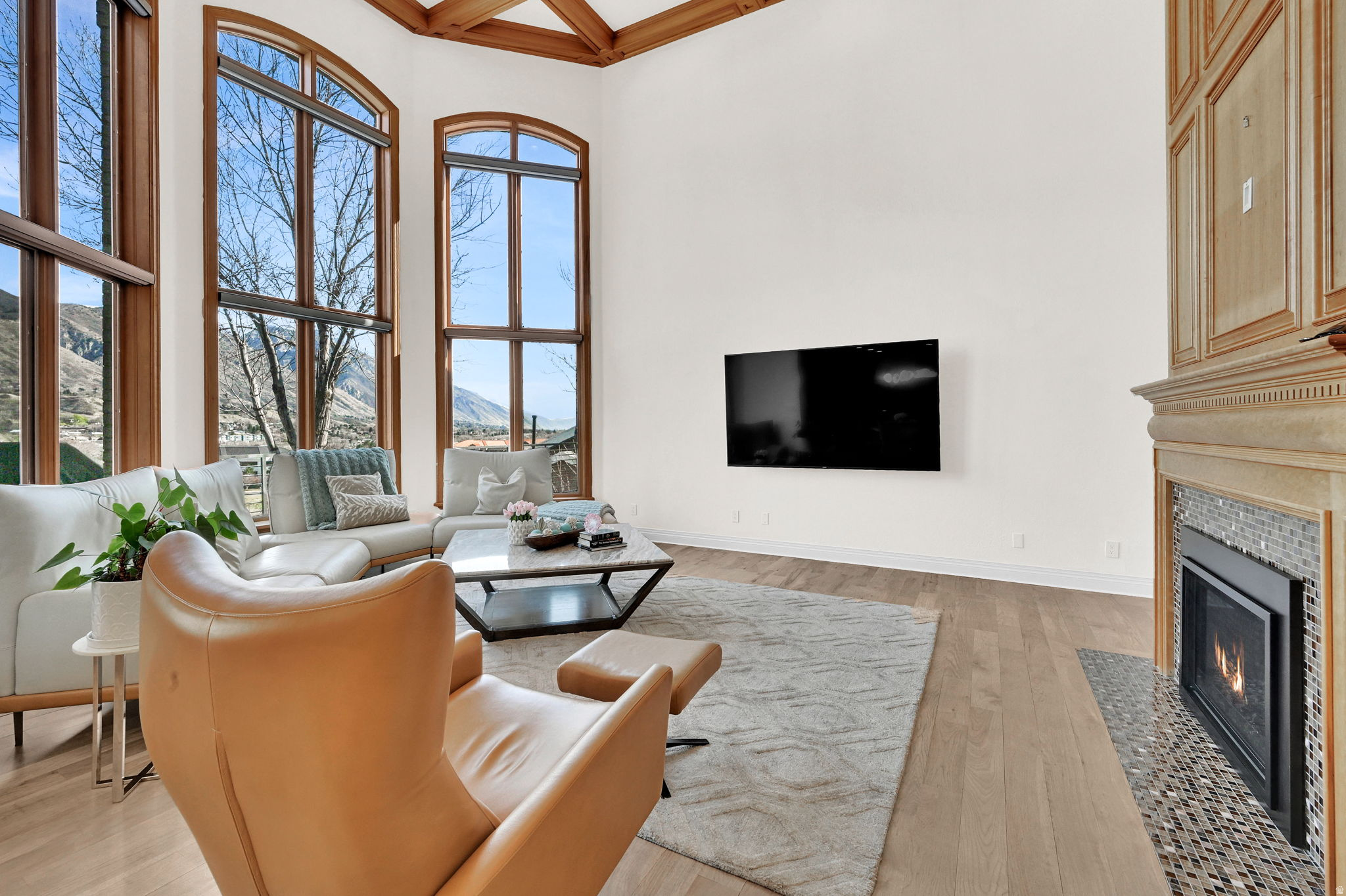 BELLA VISTA HEIGHTS - Residential