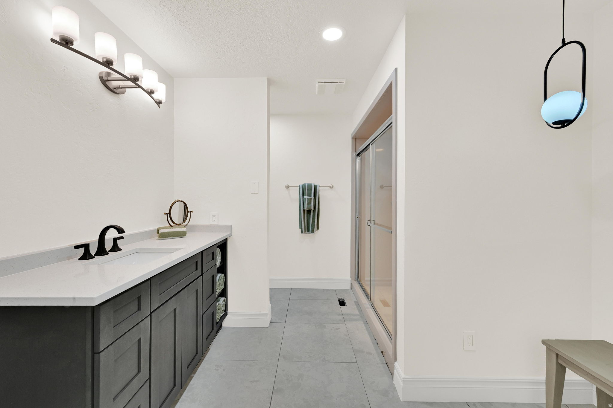 BELLA VISTA HEIGHTS - Residential