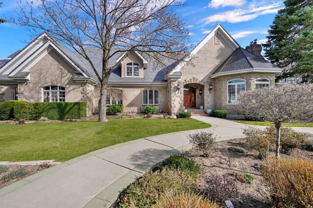 Photo of 566 N BELLA VISTA DR E, Orem, UT 84097 (MLS # 2143965)