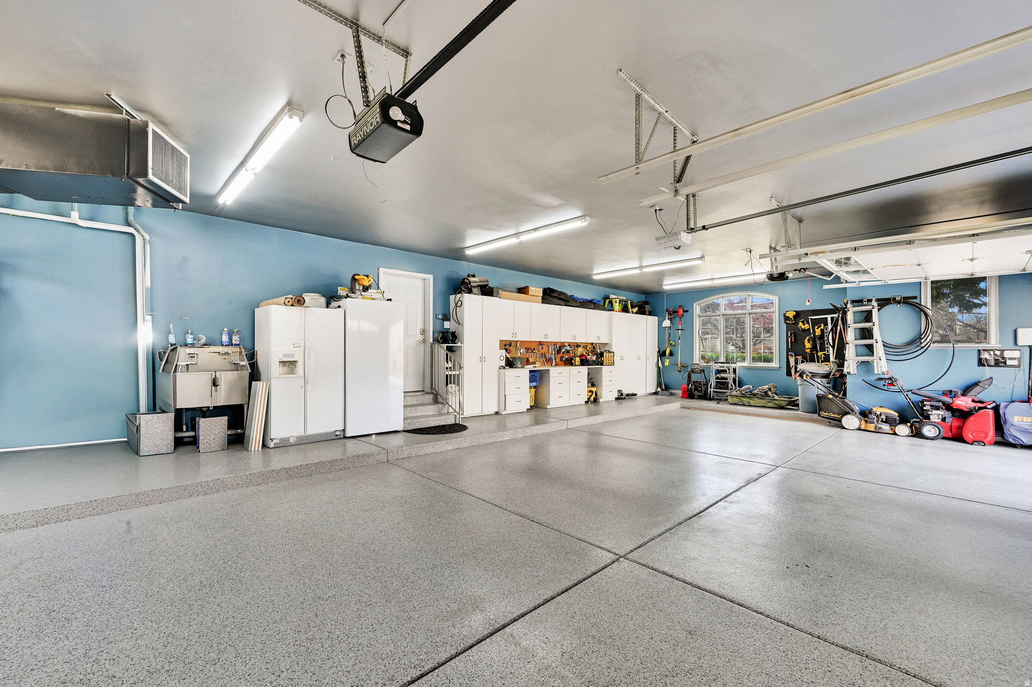 BELLA VISTA HEIGHTS - Residential