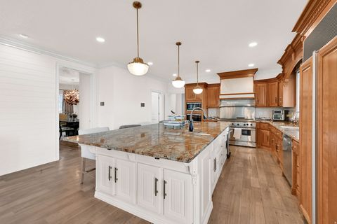 Tiny photo for 566 N BELLA VISTA DR E, Orem, UT 84097 (MLS # 2143965)