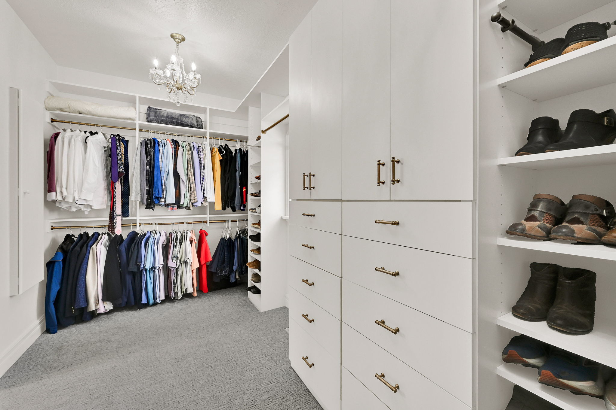 BELLA VISTA HEIGHTS - Residential