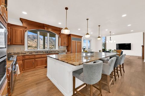 Tiny photo for 566 N BELLA VISTA DR E, Orem, UT 84097 (MLS # 2143965)