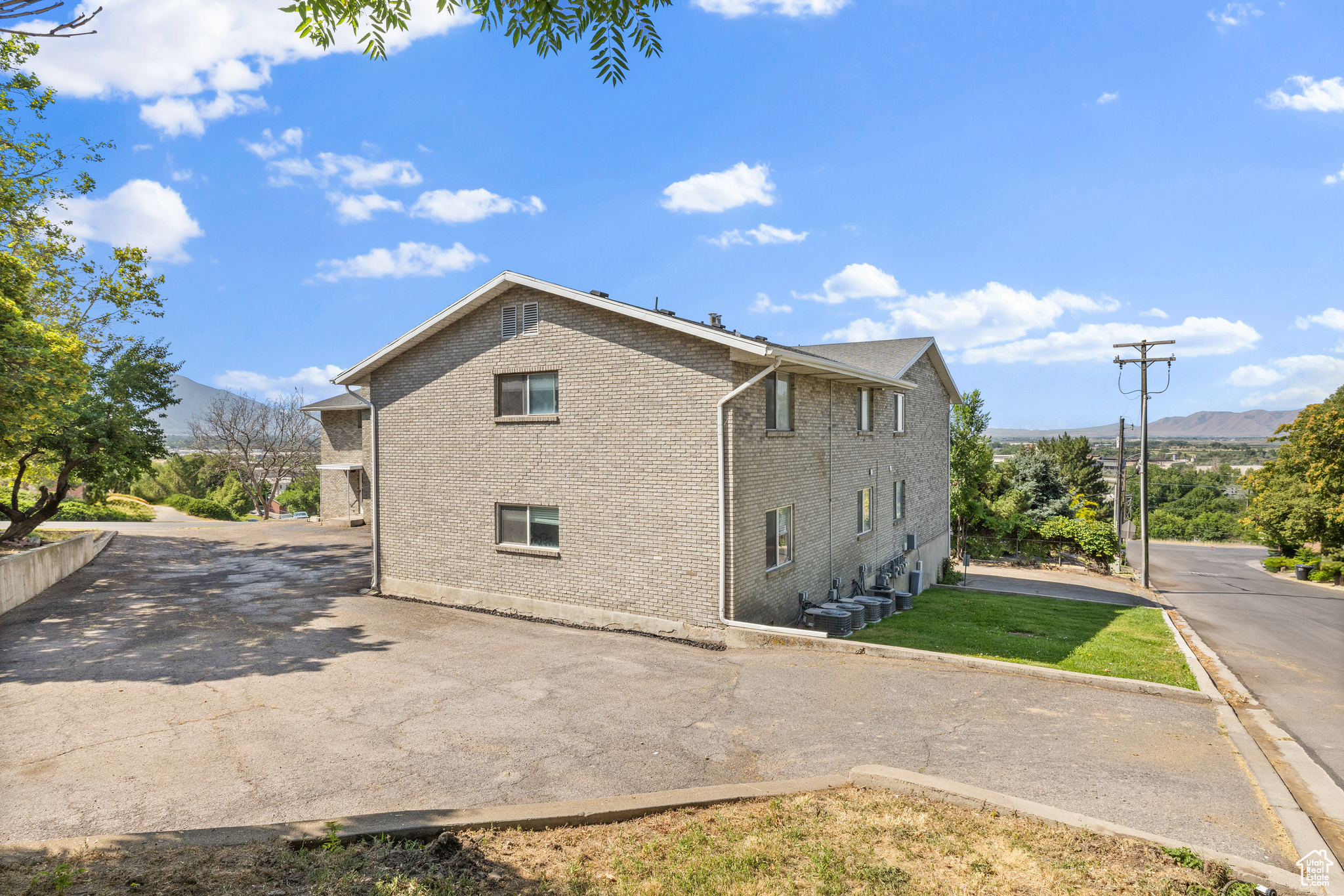MANSION HOUSE CONDO - Residential