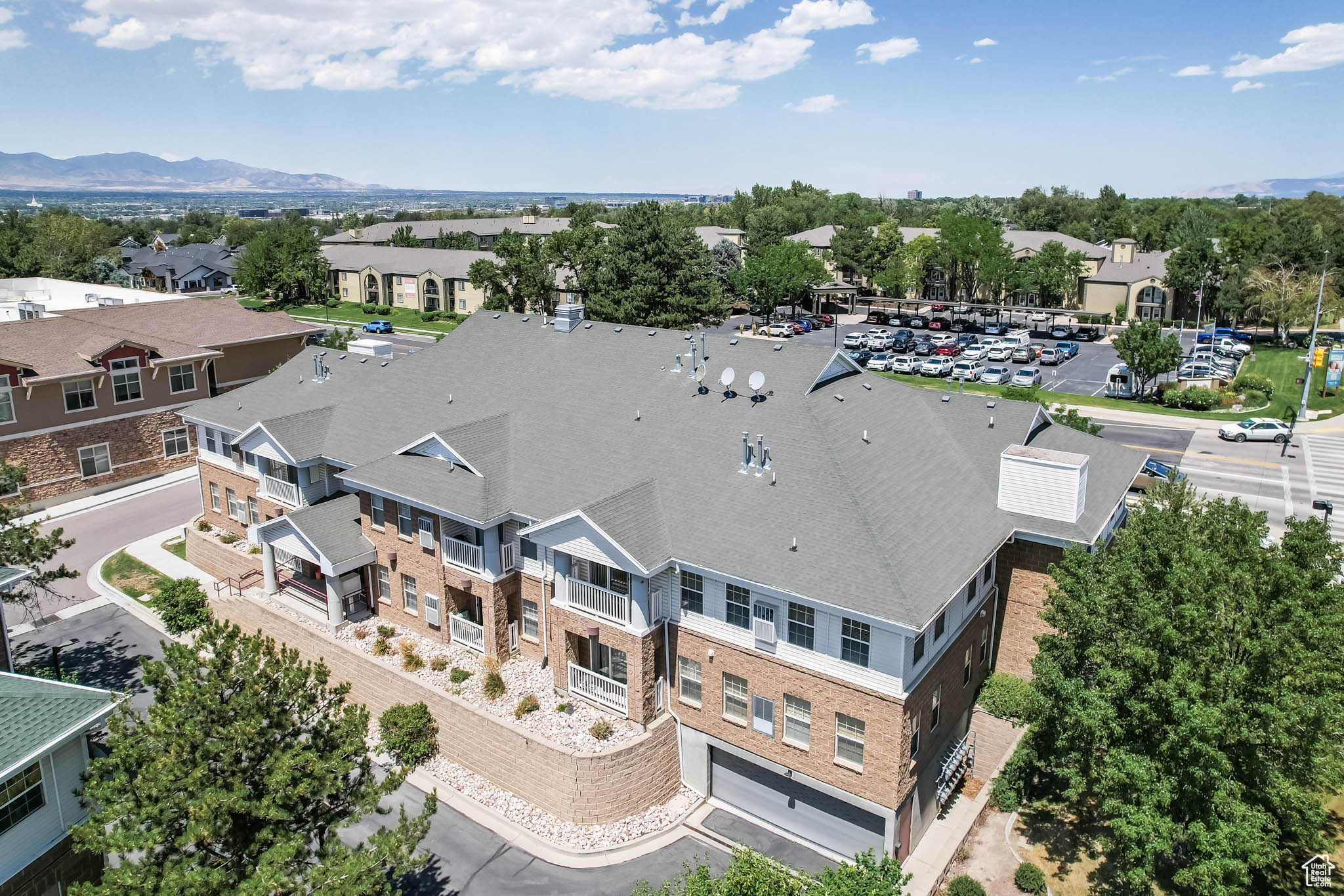 CRESCENT HEIGHTS CON - Residential