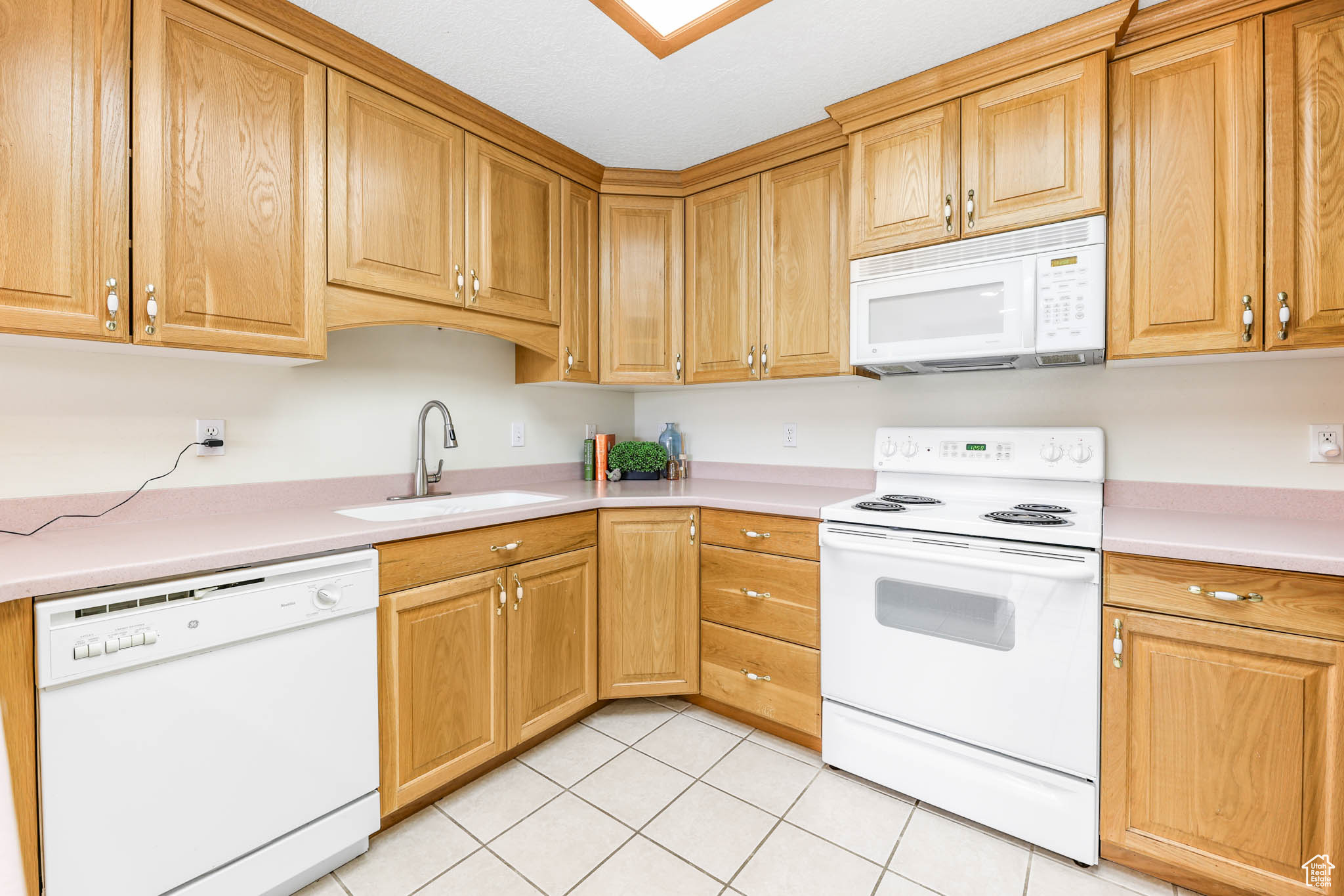 CRESCENT HEIGHTS CON - Residential