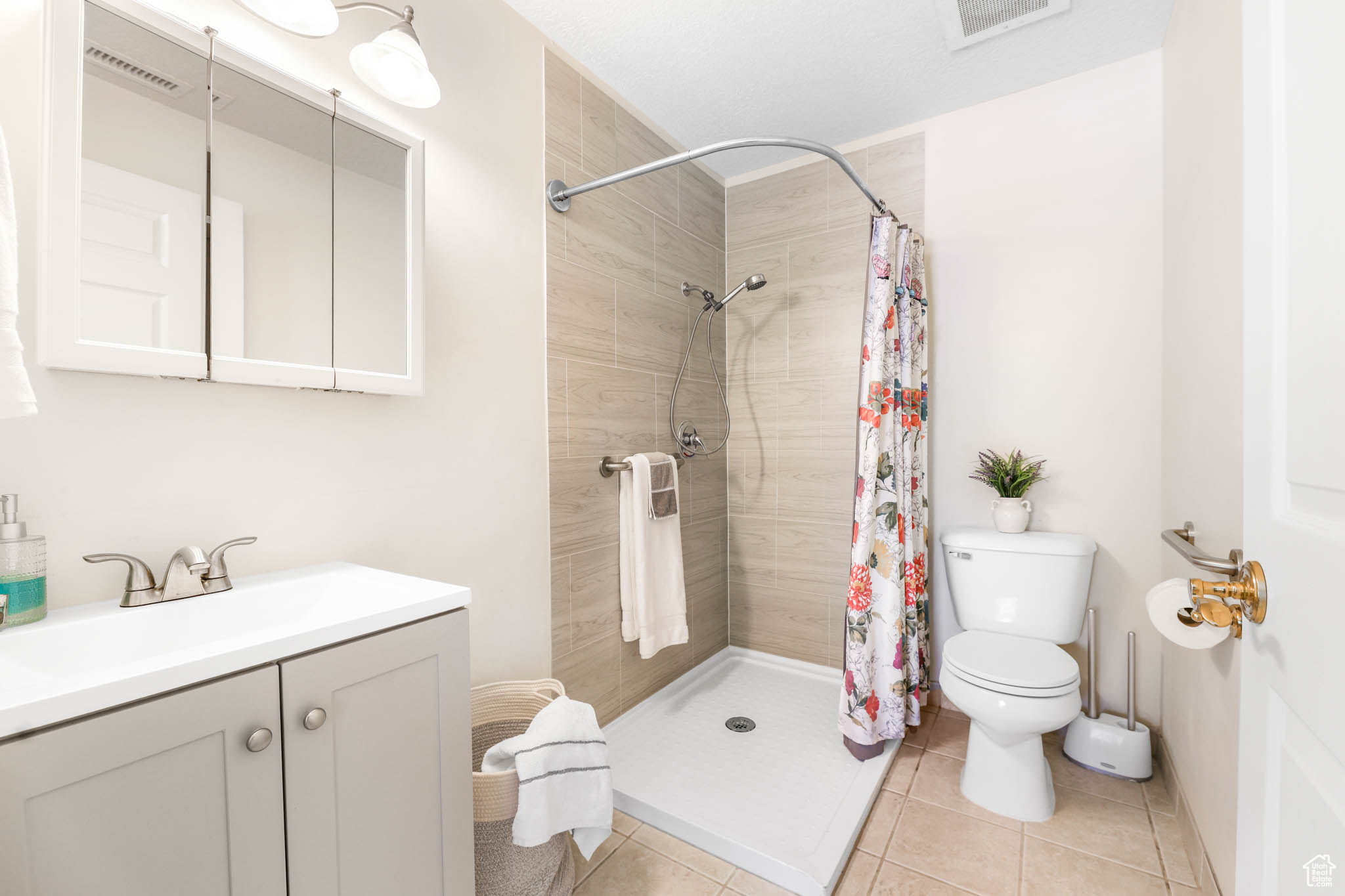 CRESCENT HEIGHTS CON - Residential