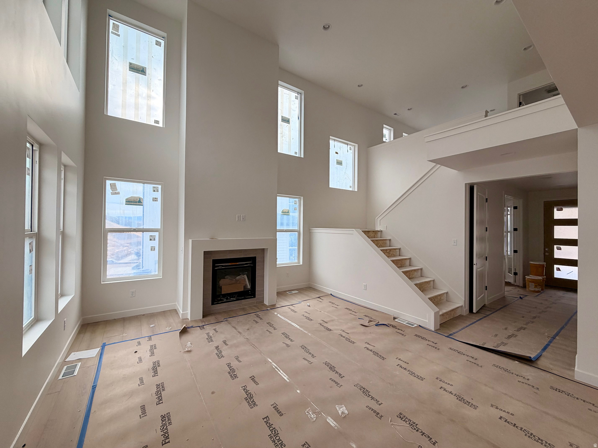 CANYON POINT - Residential