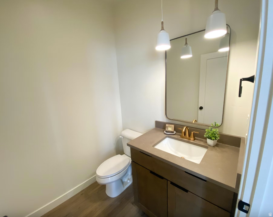 CANYON POINT - Residential