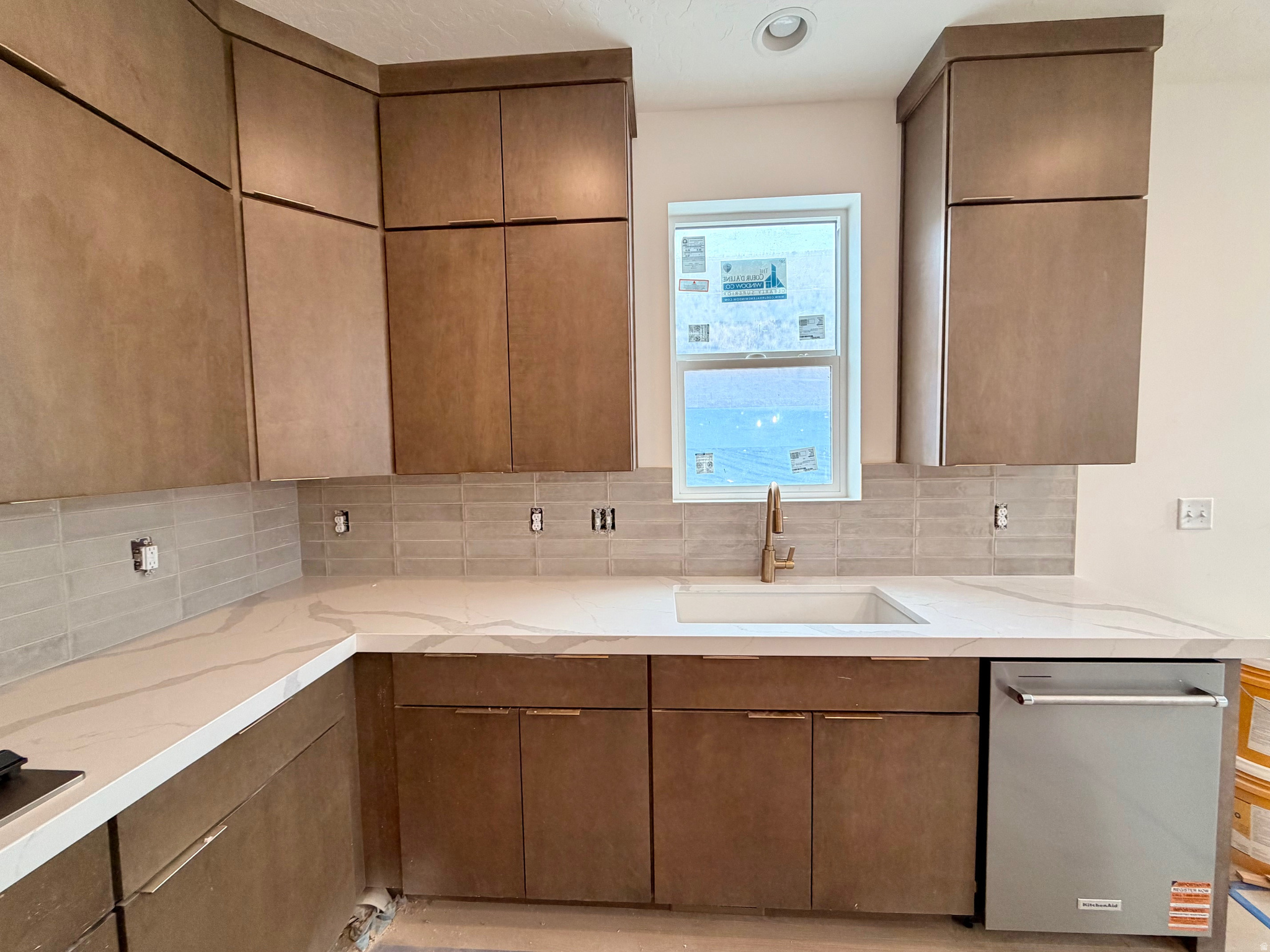 CANYON POINT - Residential